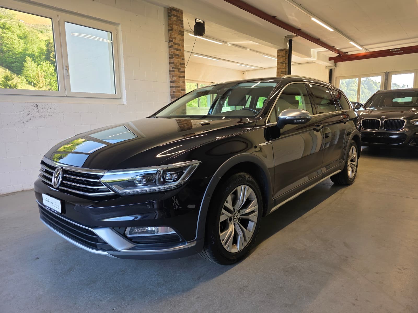 VW Passat Alltrack 2.0 TDI BMT 4Motion DSG-image-0