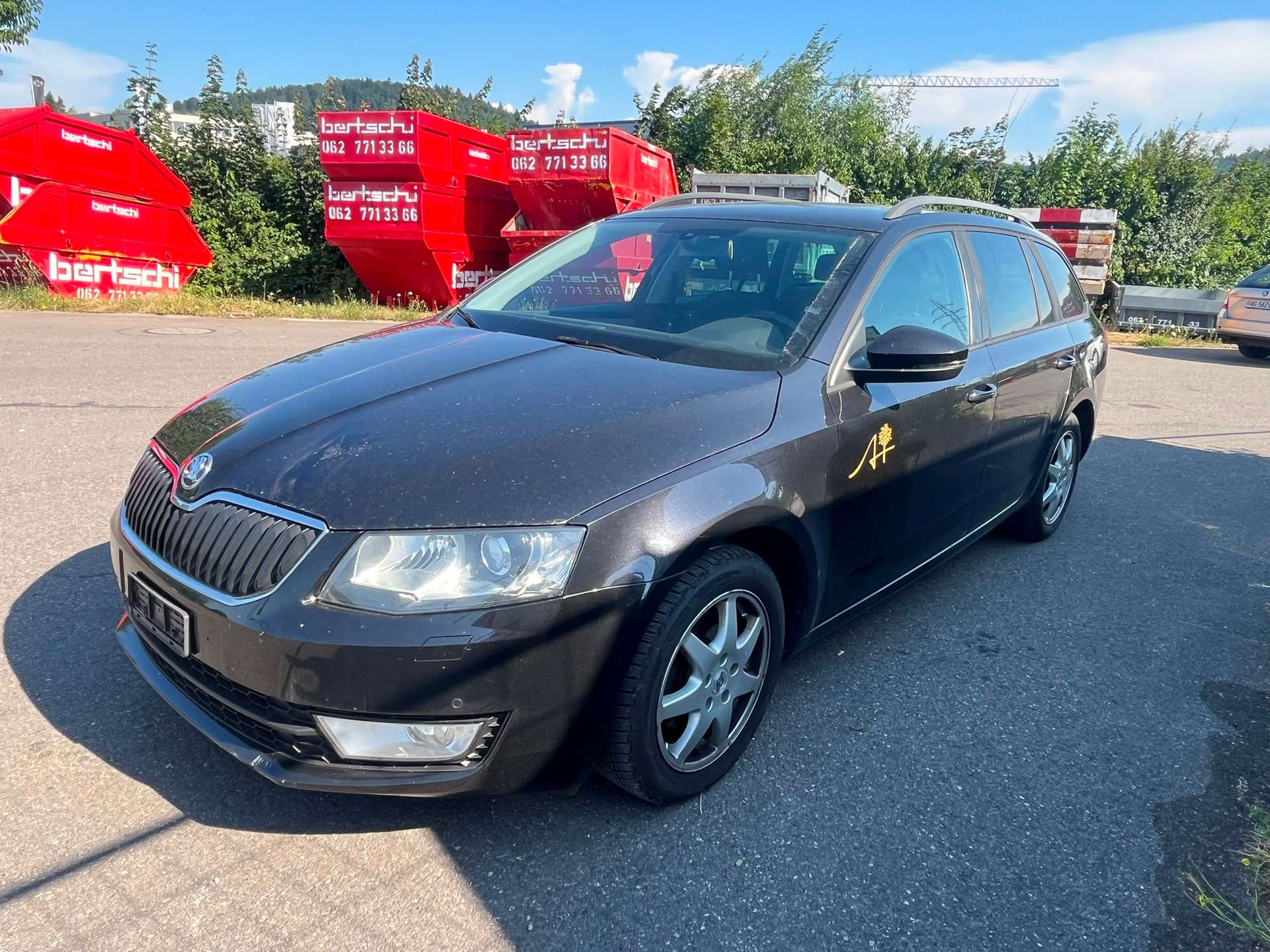 SKODA Octavia Combi 2.0 TDI Ambition DSG-image-1