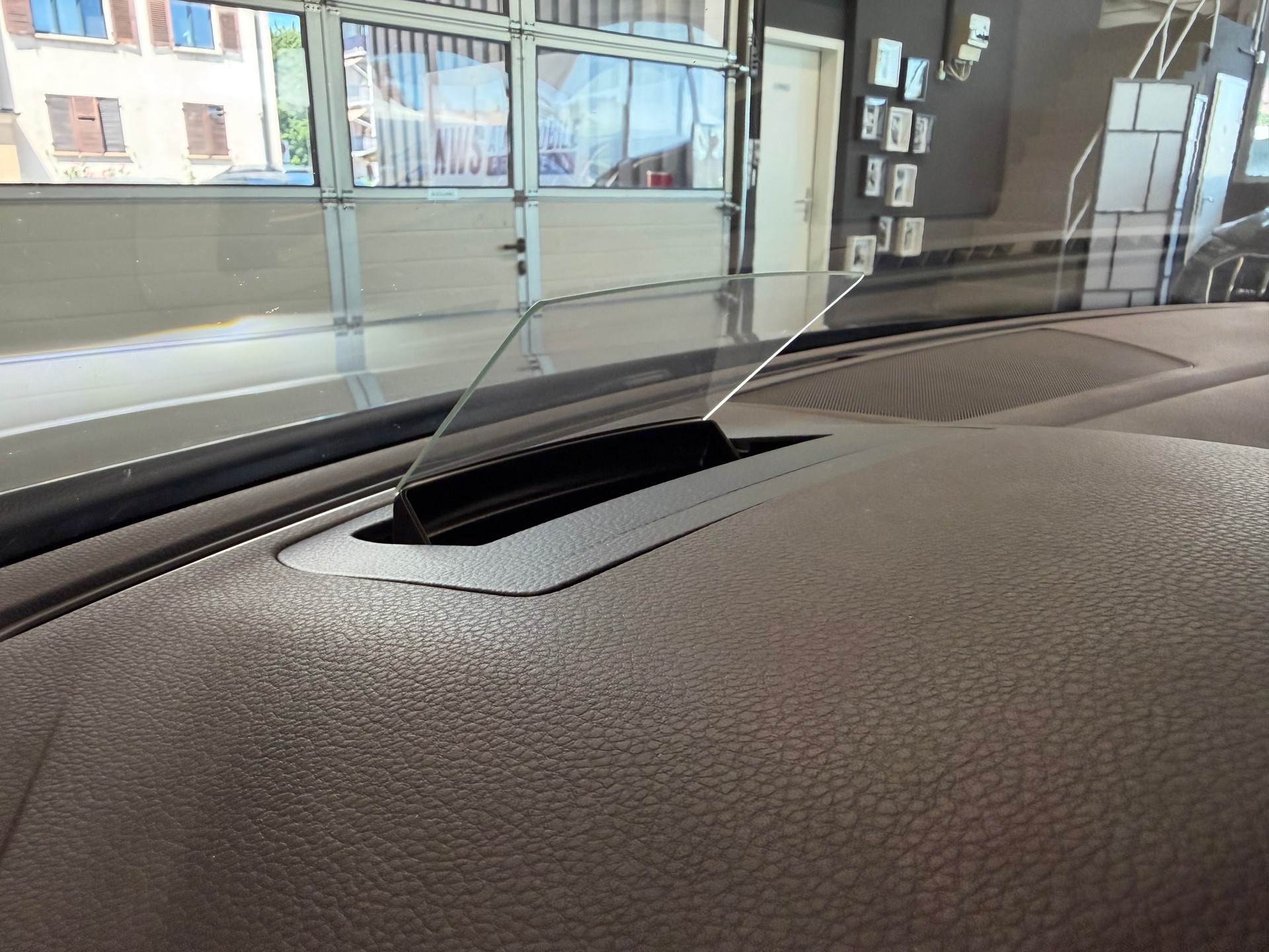 VW Passat Variant 2.0 TDI BMT R-Line - Highline DSG 4Motion-image-14
