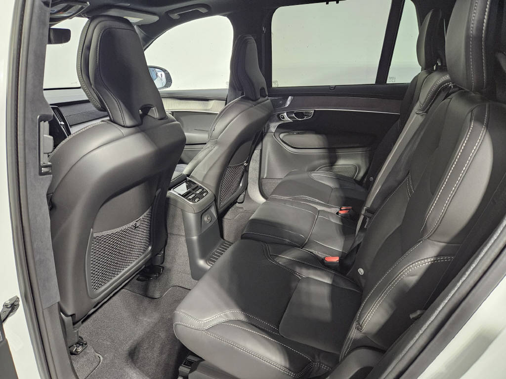 VOLVO XC90 2.0 T8 TE Ultra Dark eAWD-image-11