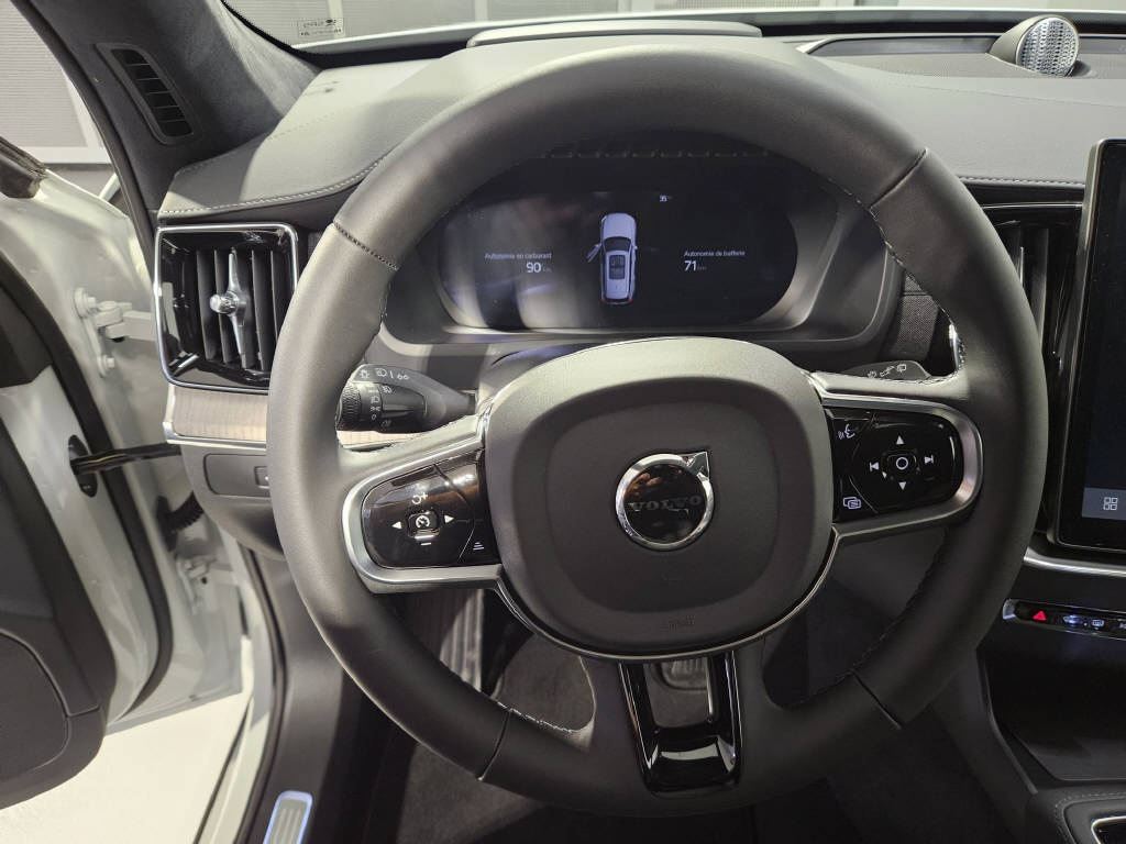 VOLVO XC90 2.0 T8 TE Ultra Dark eAWD-image-5