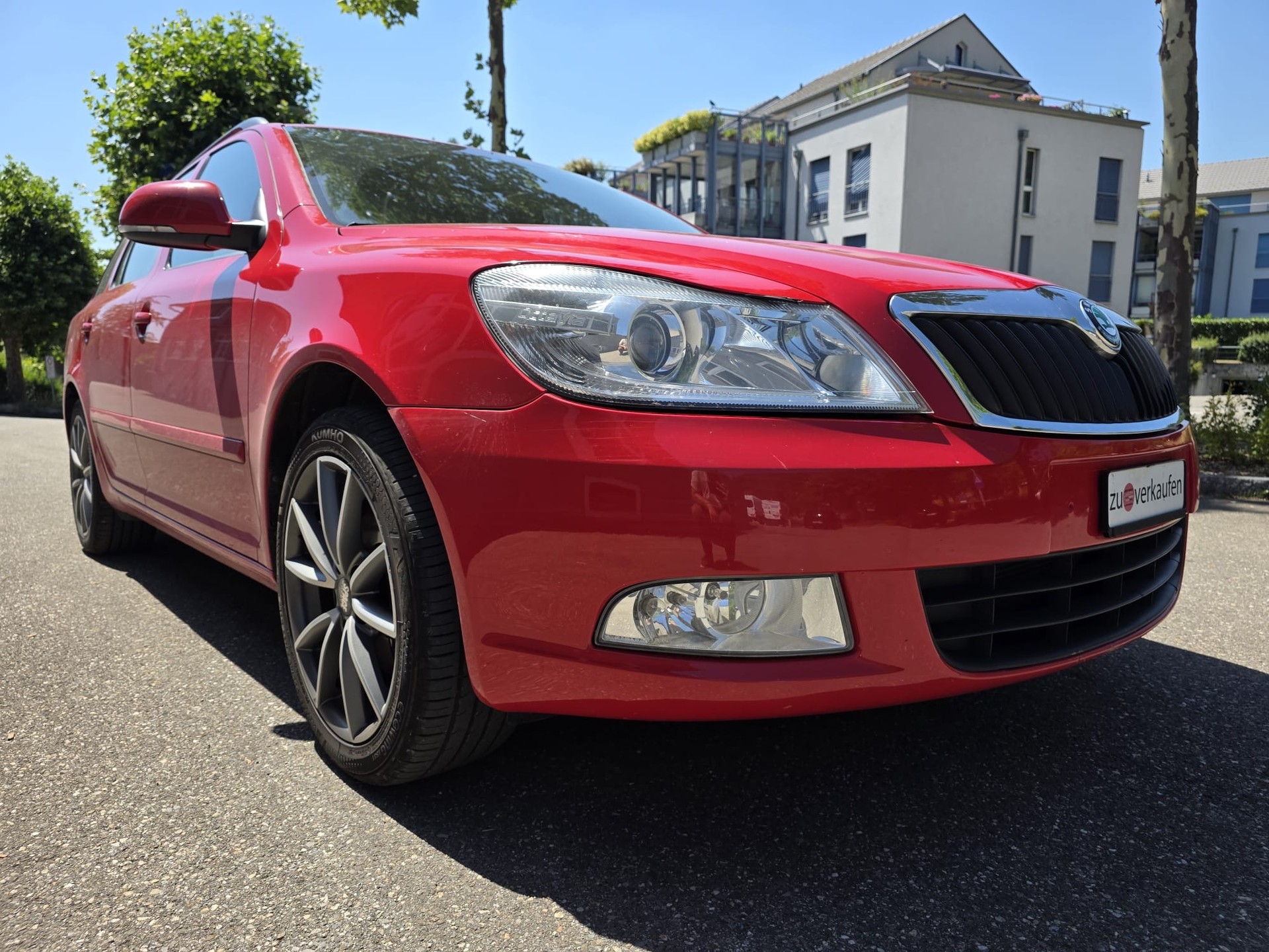 SKODA Octavia Combi 1.8 TSI Elegance DSG-image-2