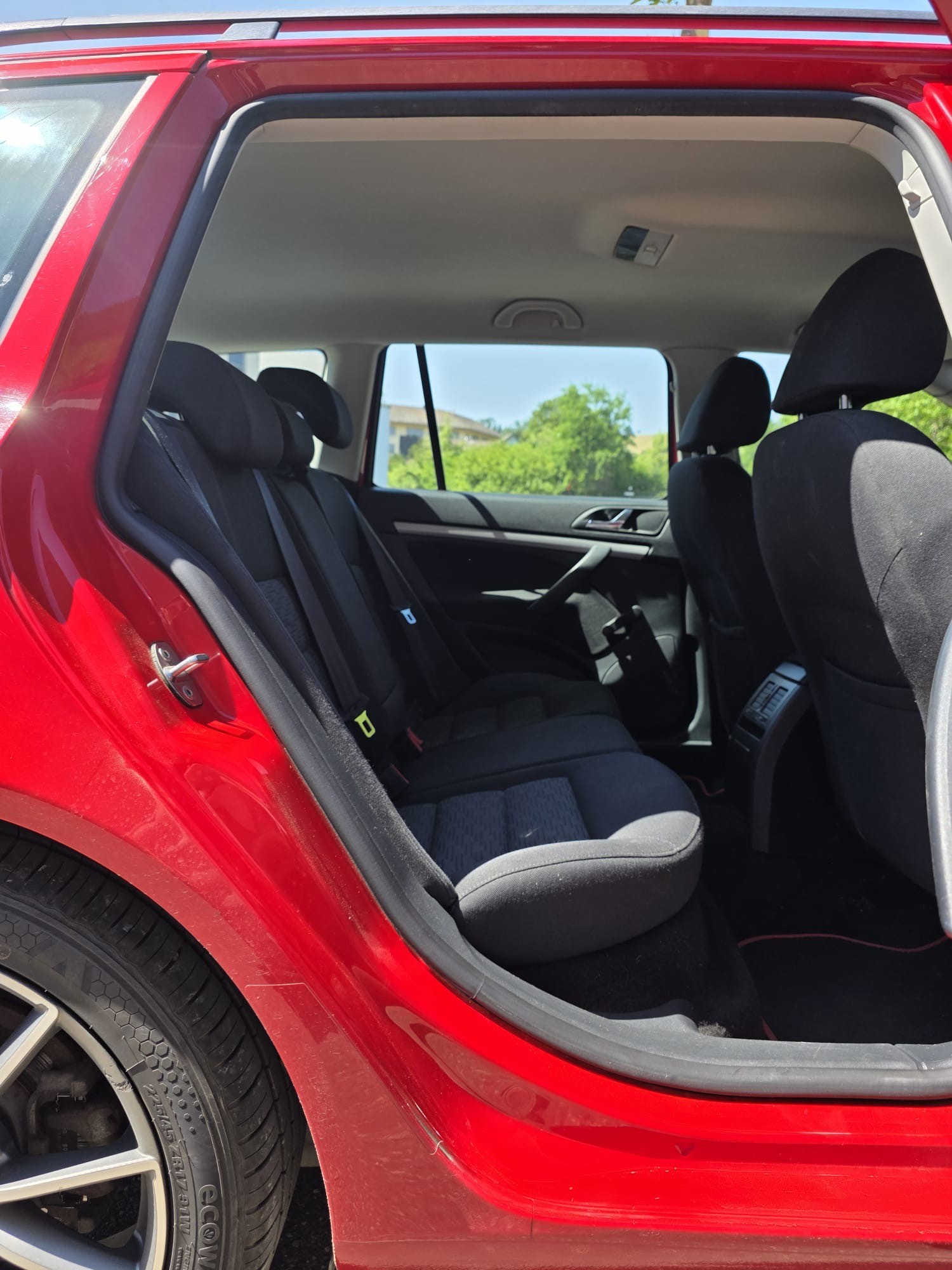 SKODA Octavia Combi 1.8 TSI Elegance DSG-image-8