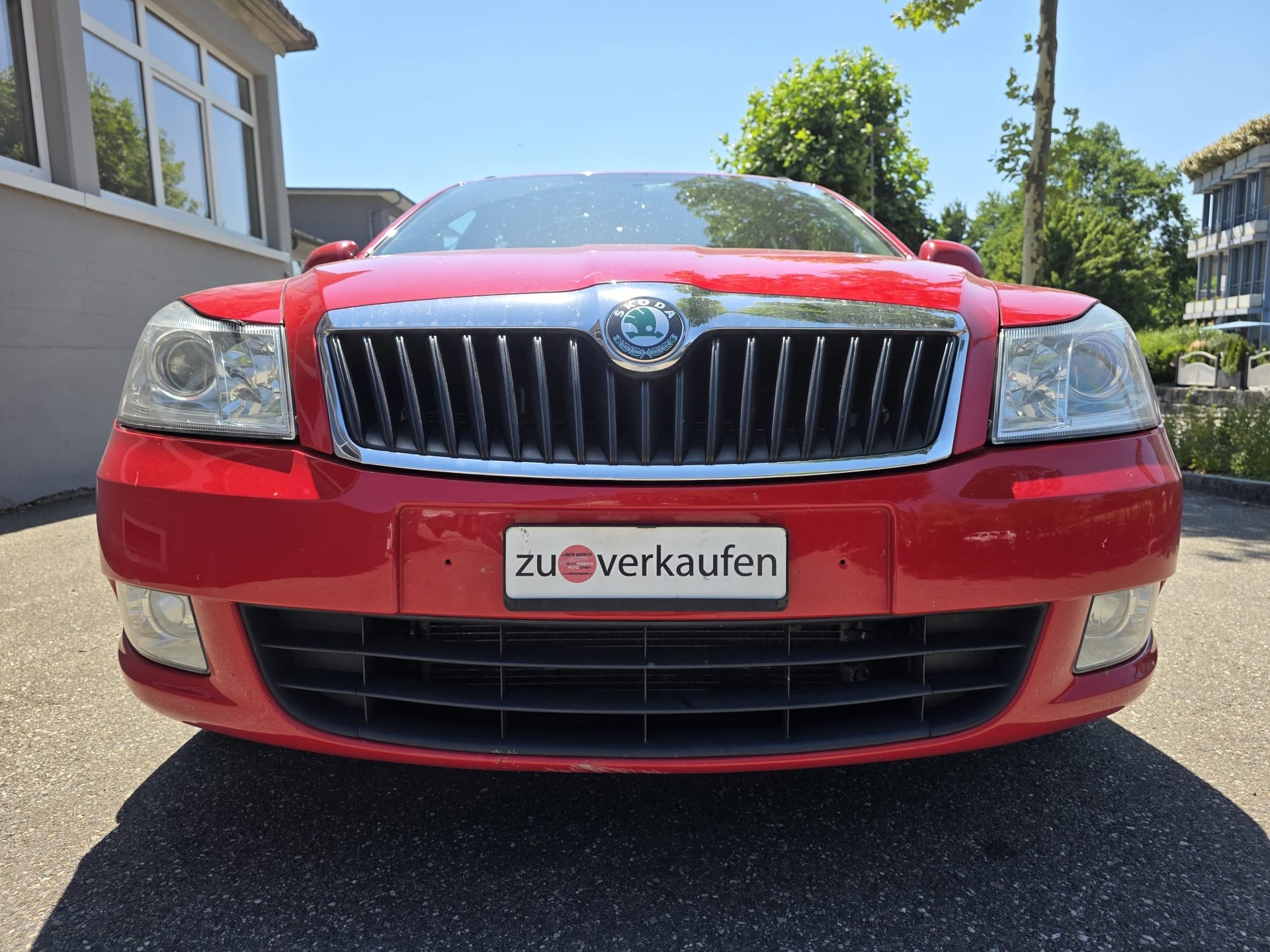 SKODA Octavia Combi 1.8 TSI Elegance DSG-image-1