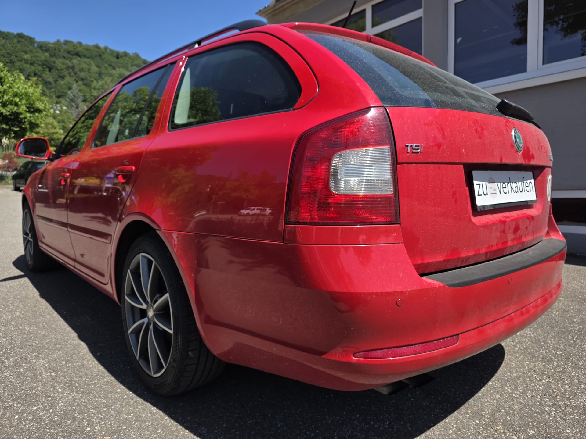 SKODA Octavia Combi 1.8 TSI Elegance DSG-image-5
