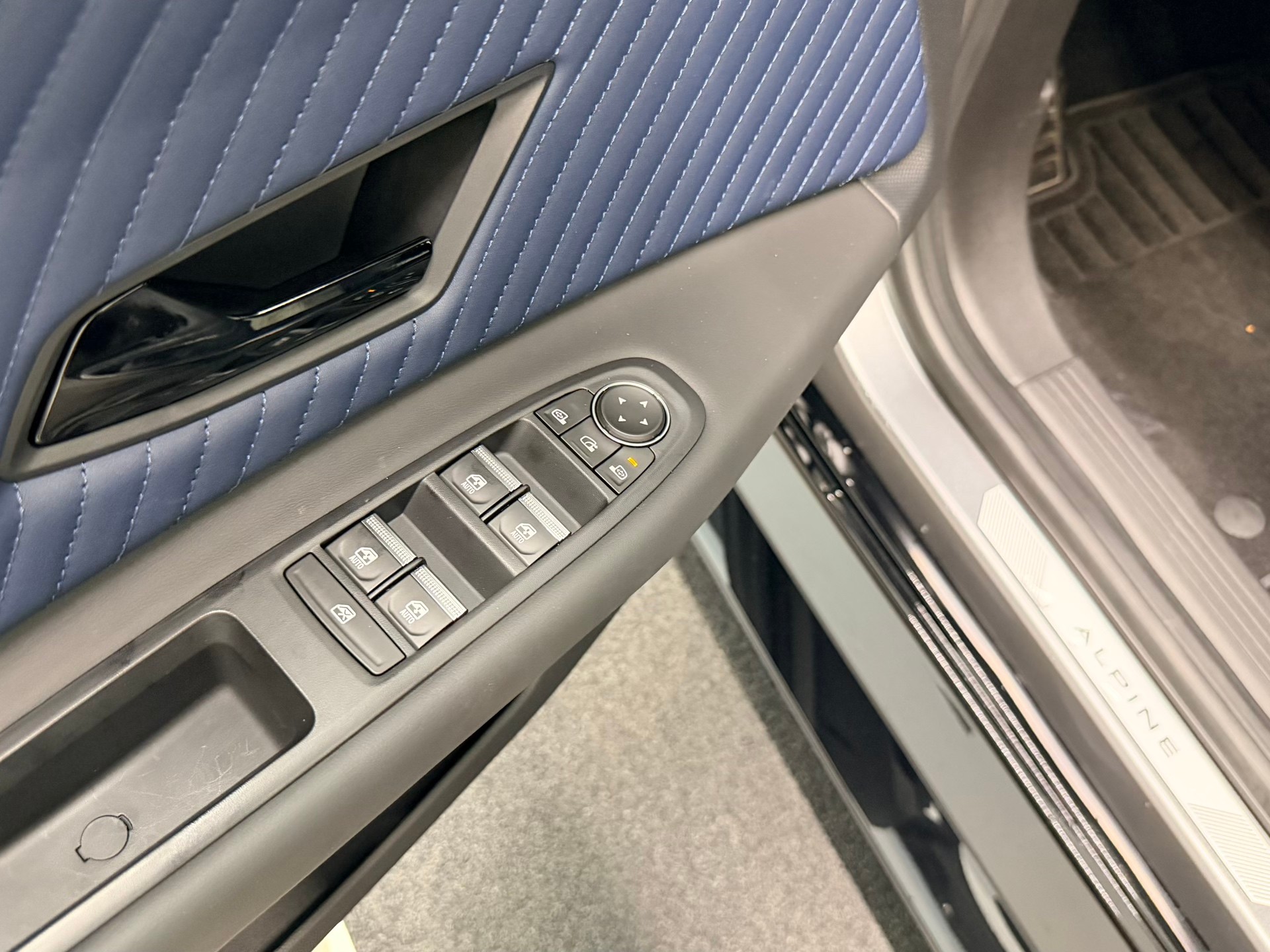 ALPINE A290 220 52kWh GT Performance-image-12