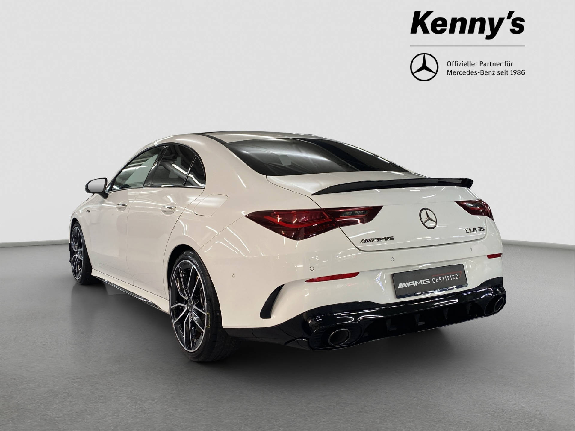 MERCEDES-BENZ CLA 35 AMG 4MATIC-showroom-element-3