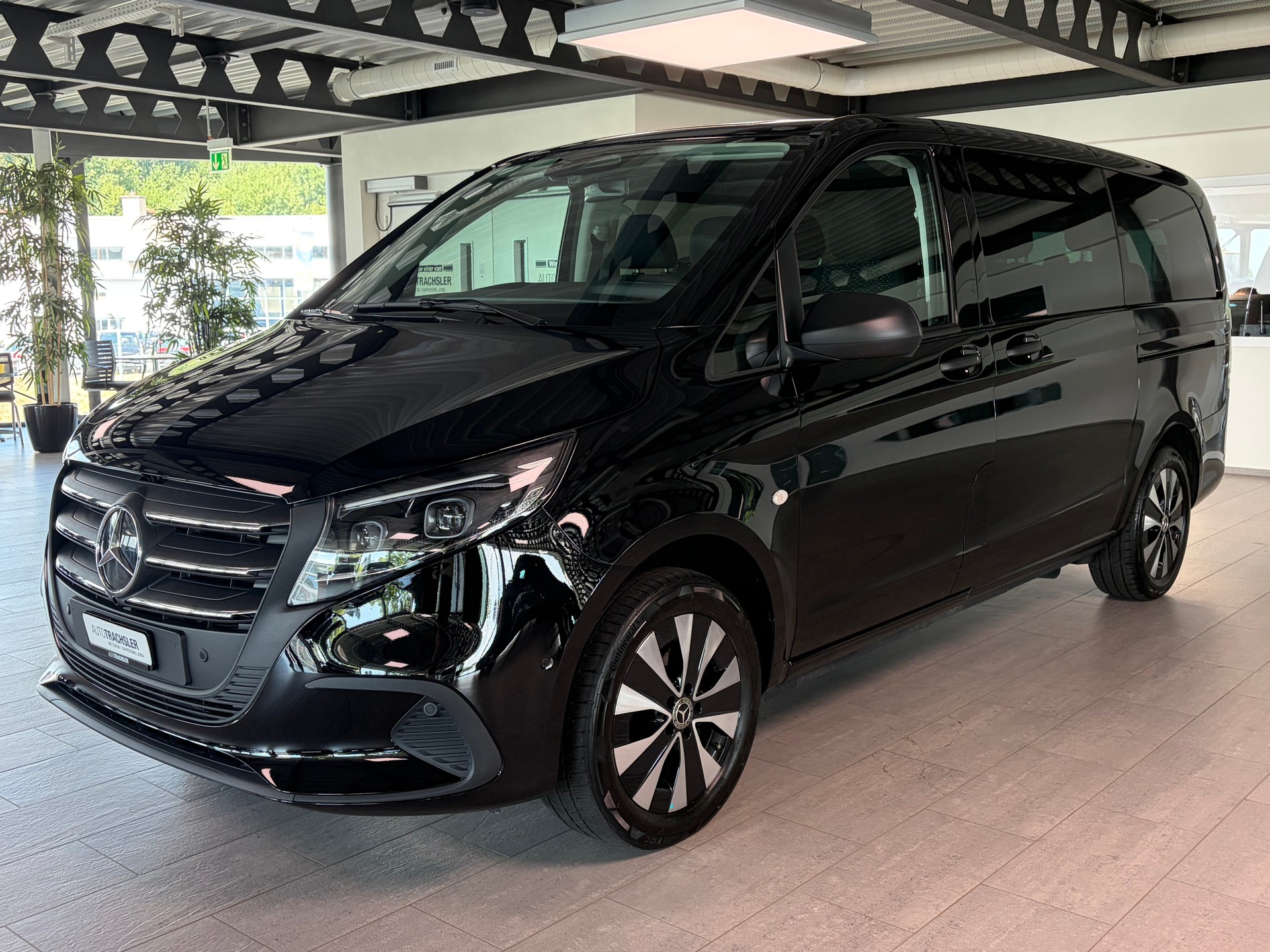 MERCEDES-BENZ Vito 116 CDI 4x4 Tourer SELECT Lang (FL)-image-1