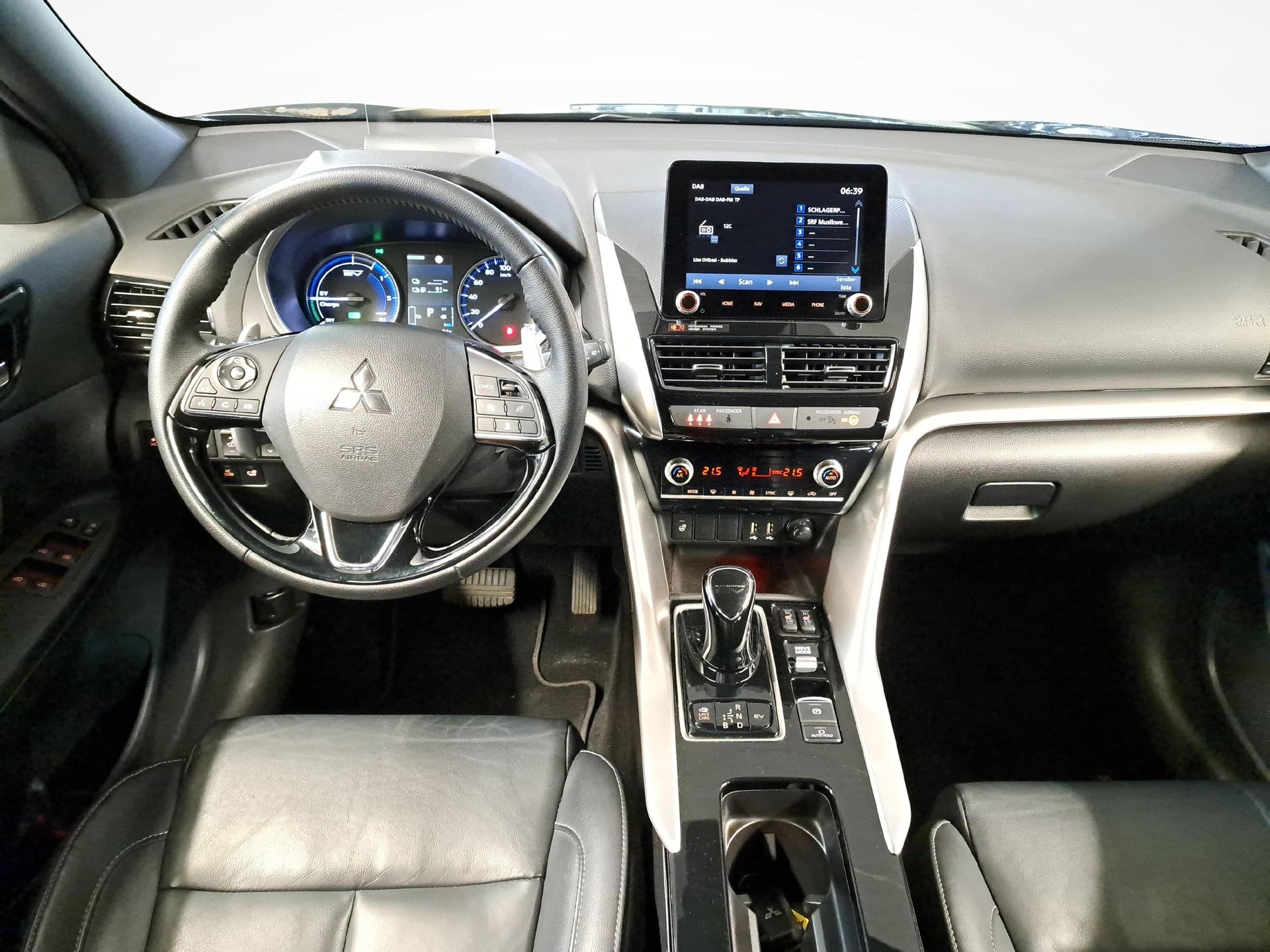 MITSUBISHI Eclipse Cross 2.4 PHEV Instyle 4x4-image-8