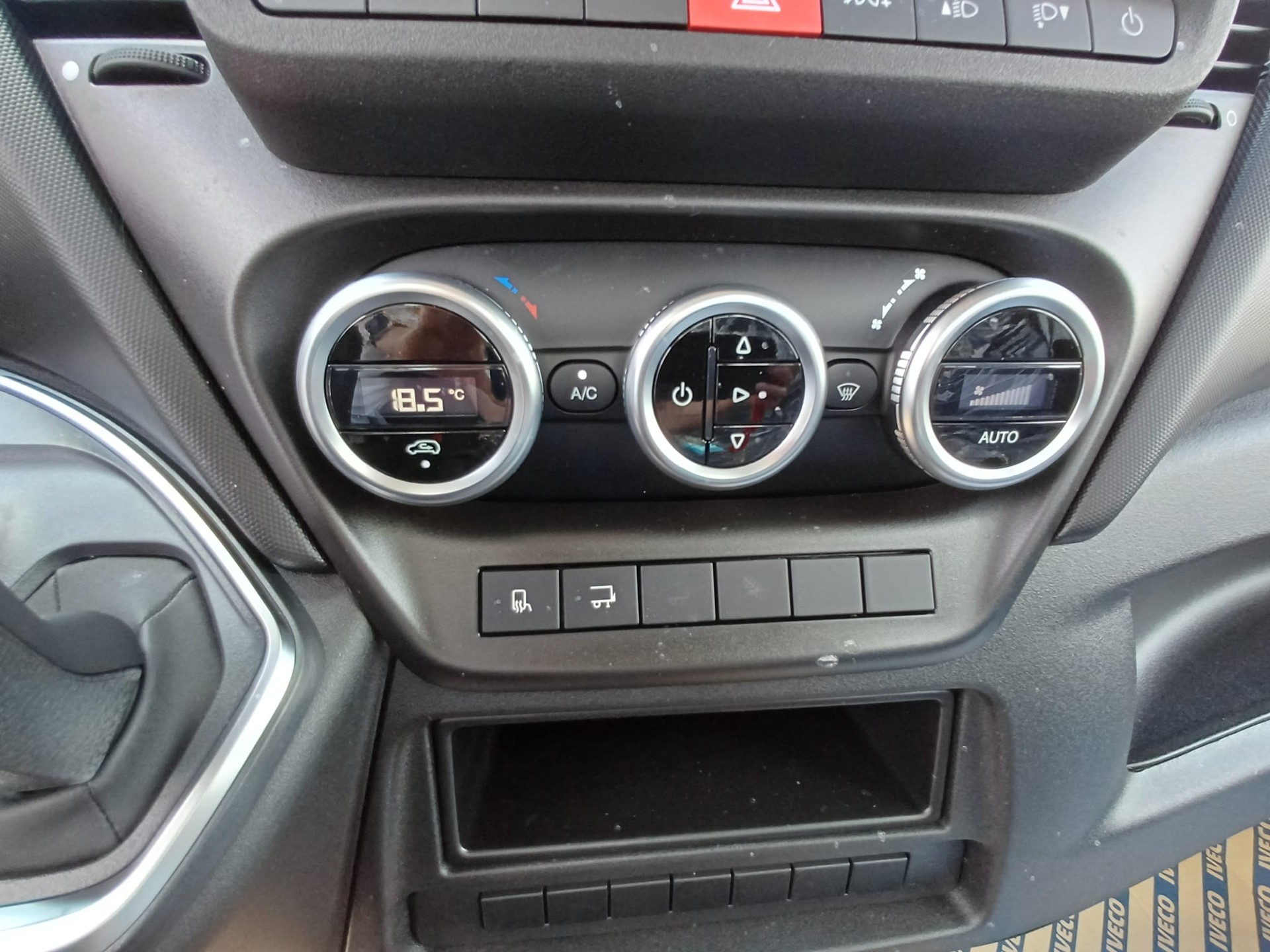 IVECO IVECO DAILY 35S18HA8 3.0L 180PS, PERFEKT FÜR KOFFER, BLACHE, BRÜCKE AUFBAU-image-9