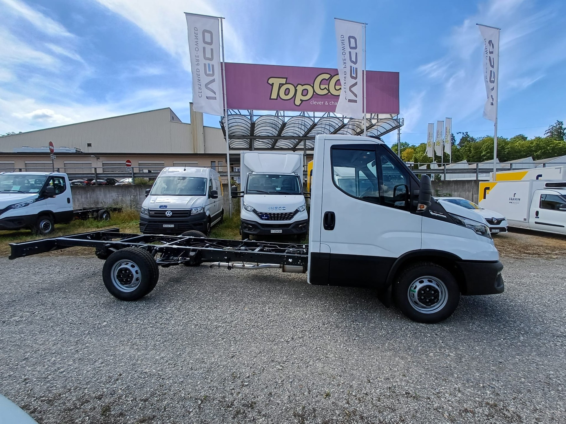IVECO IVECO DAILY 35S18HA8 3.0L 180PS, PERFEKT FÜR KOFFER, BLACHE, BRÜCKE AUFBAU-image-1
