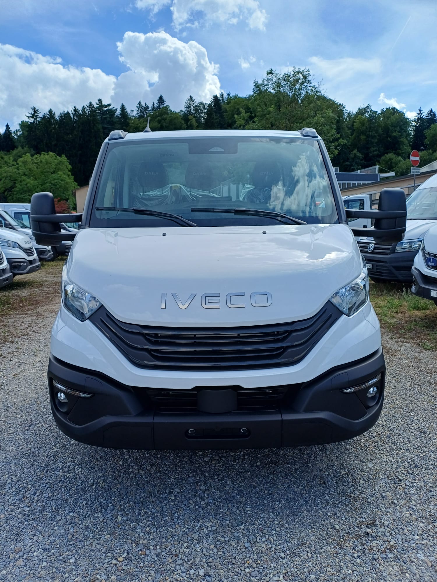 IVECO IVECO DAILY 35S18HA8 3.0L 180PS, PERFEKT FÜR KOFFER, BLACHE, BRÜCKE AUFBAU-image-0