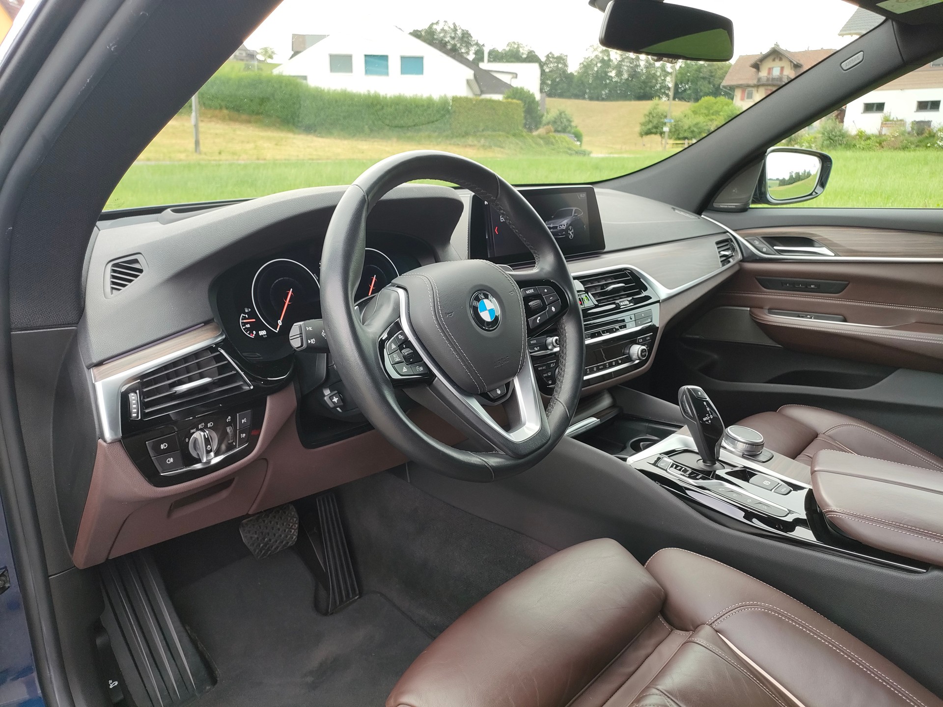 BMW 640i xDrive-image-3