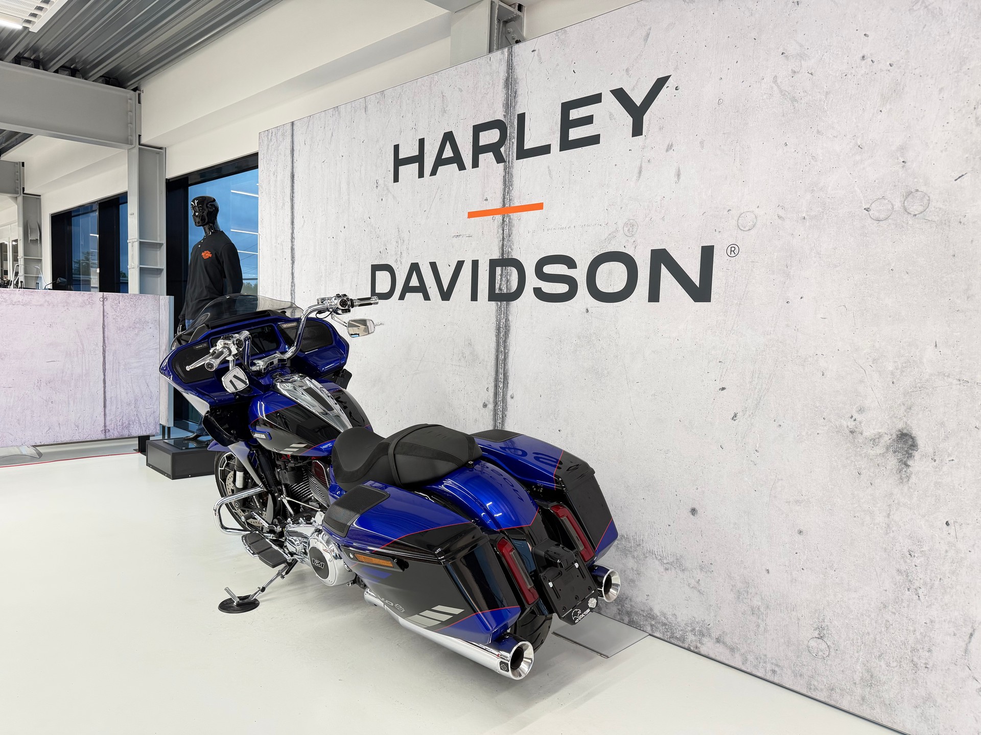 HARLEY-DAVIDSON FLTRXSE Road Glide 121 CVO-image-5