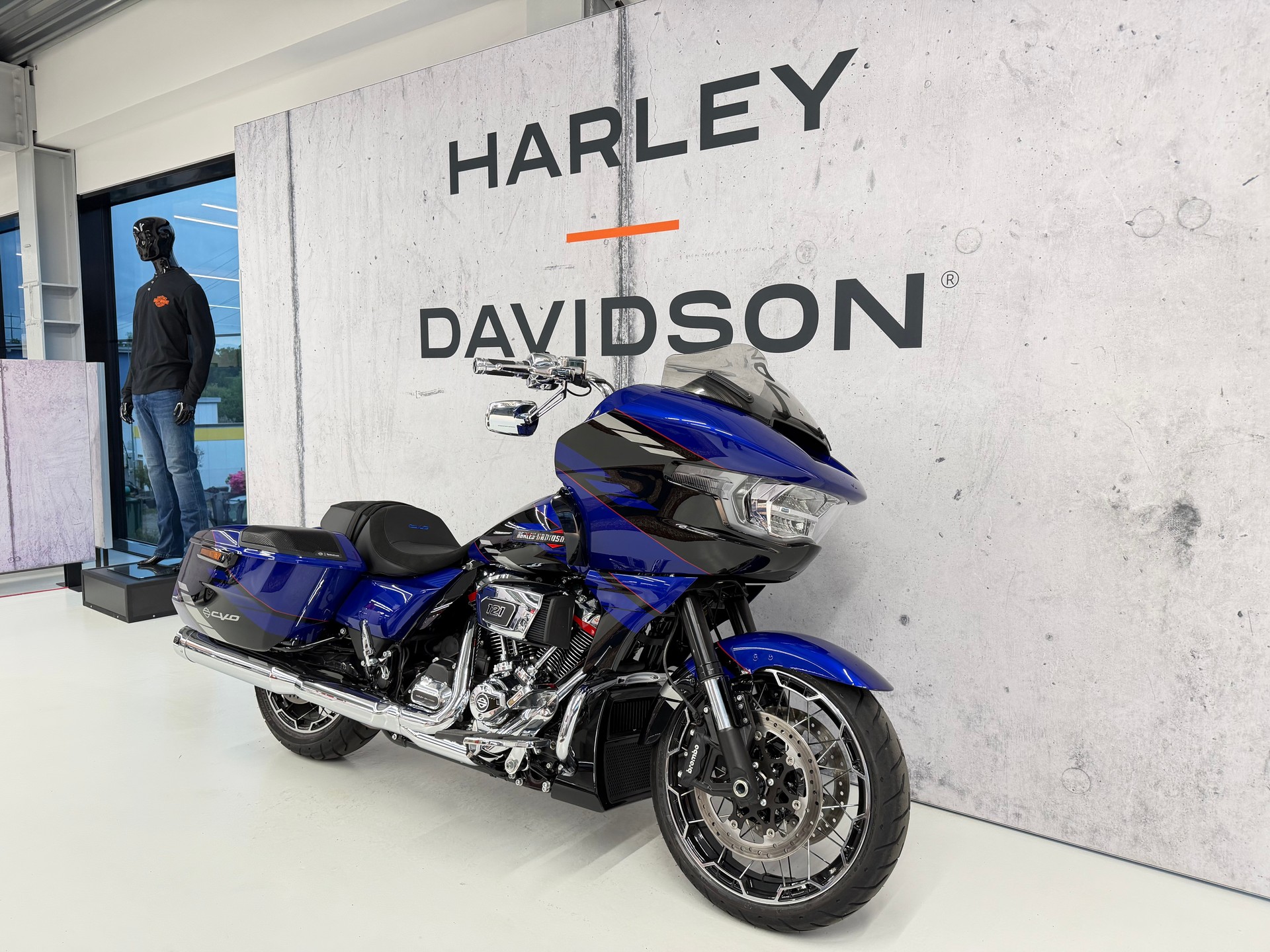 HARLEY-DAVIDSON FLTRXSE Road Glide 121 CVO-showroom-element-1