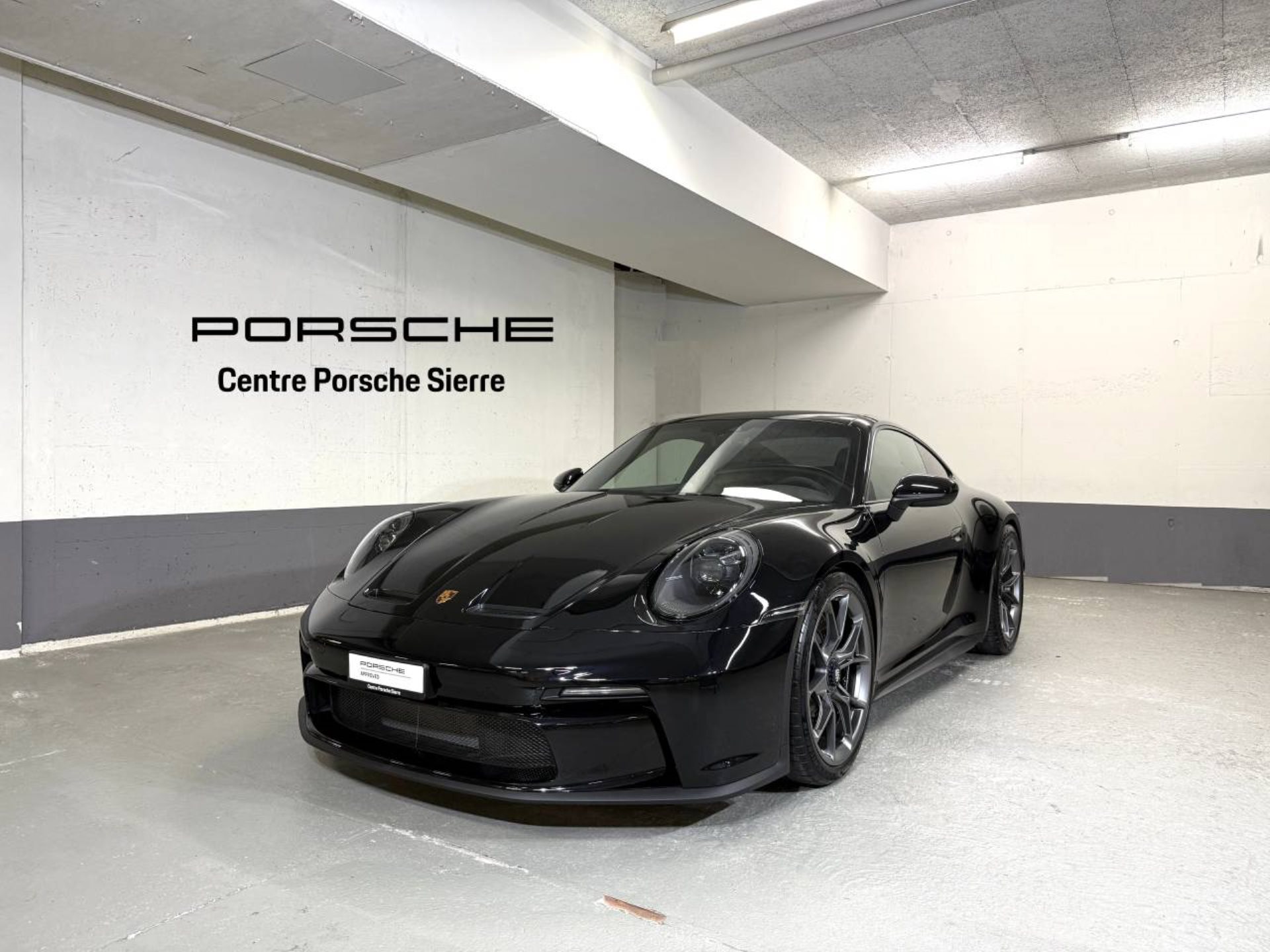 PORSCHE 911 GT3 avec Pack Touring-image-0