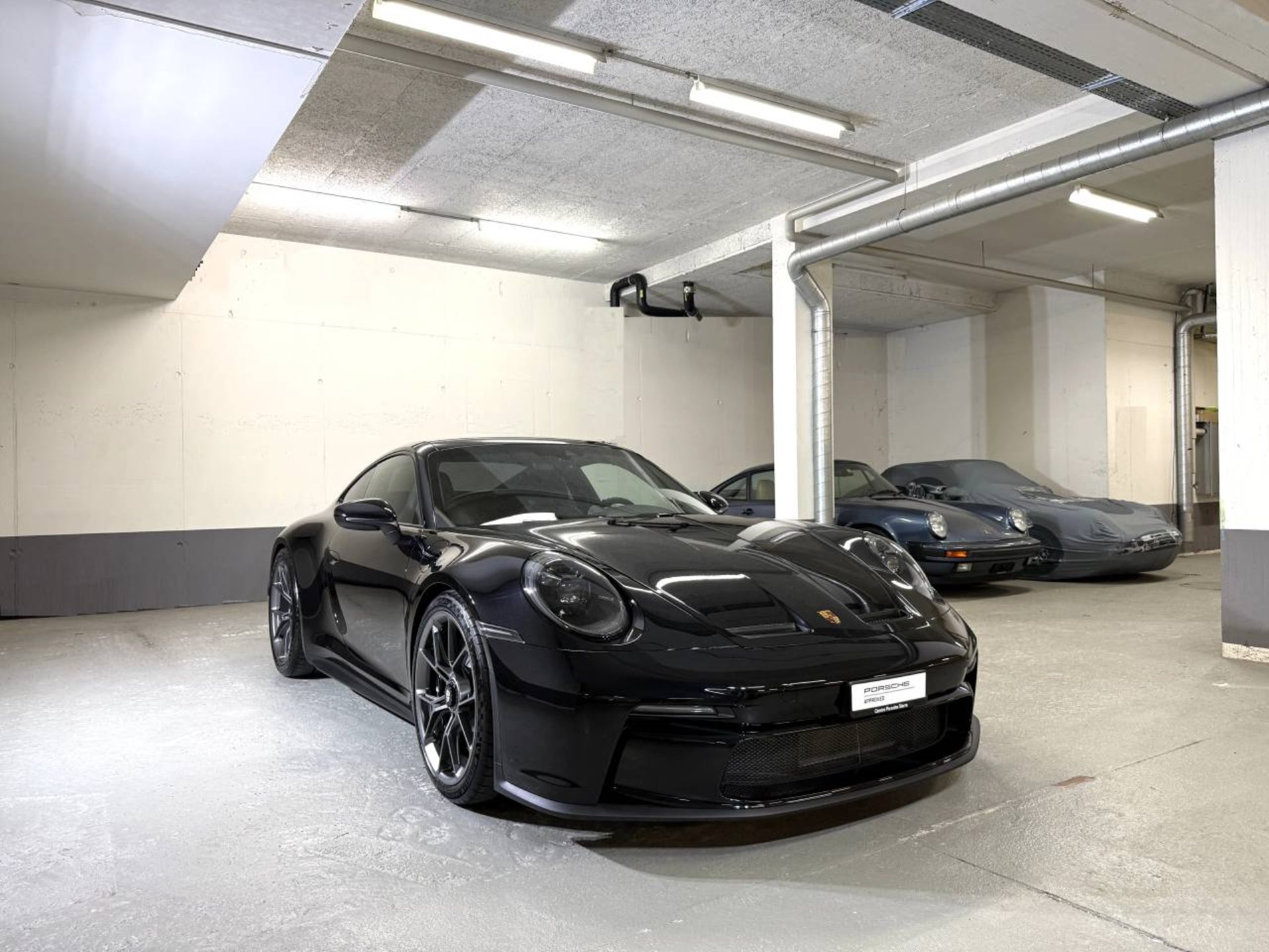 PORSCHE 911 GT3 avec Pack Touring-image-7