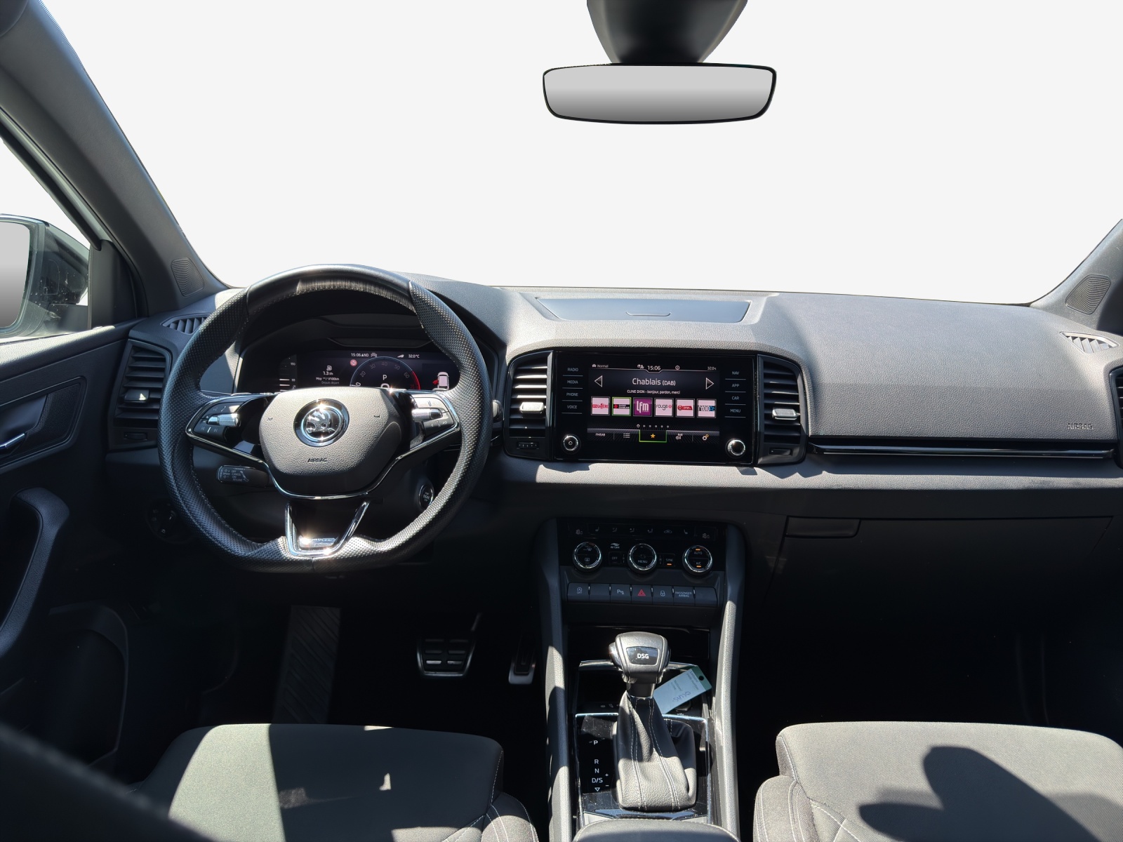 SKODA Karoq 1.5 TSI ACT SportLine DSG-image-8