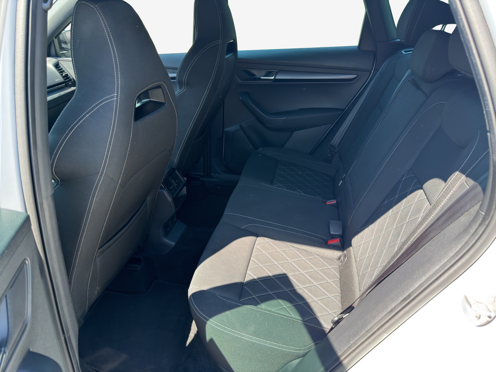 SKODA Karoq 1.5 TSI ACT SportLine DSG-image-11