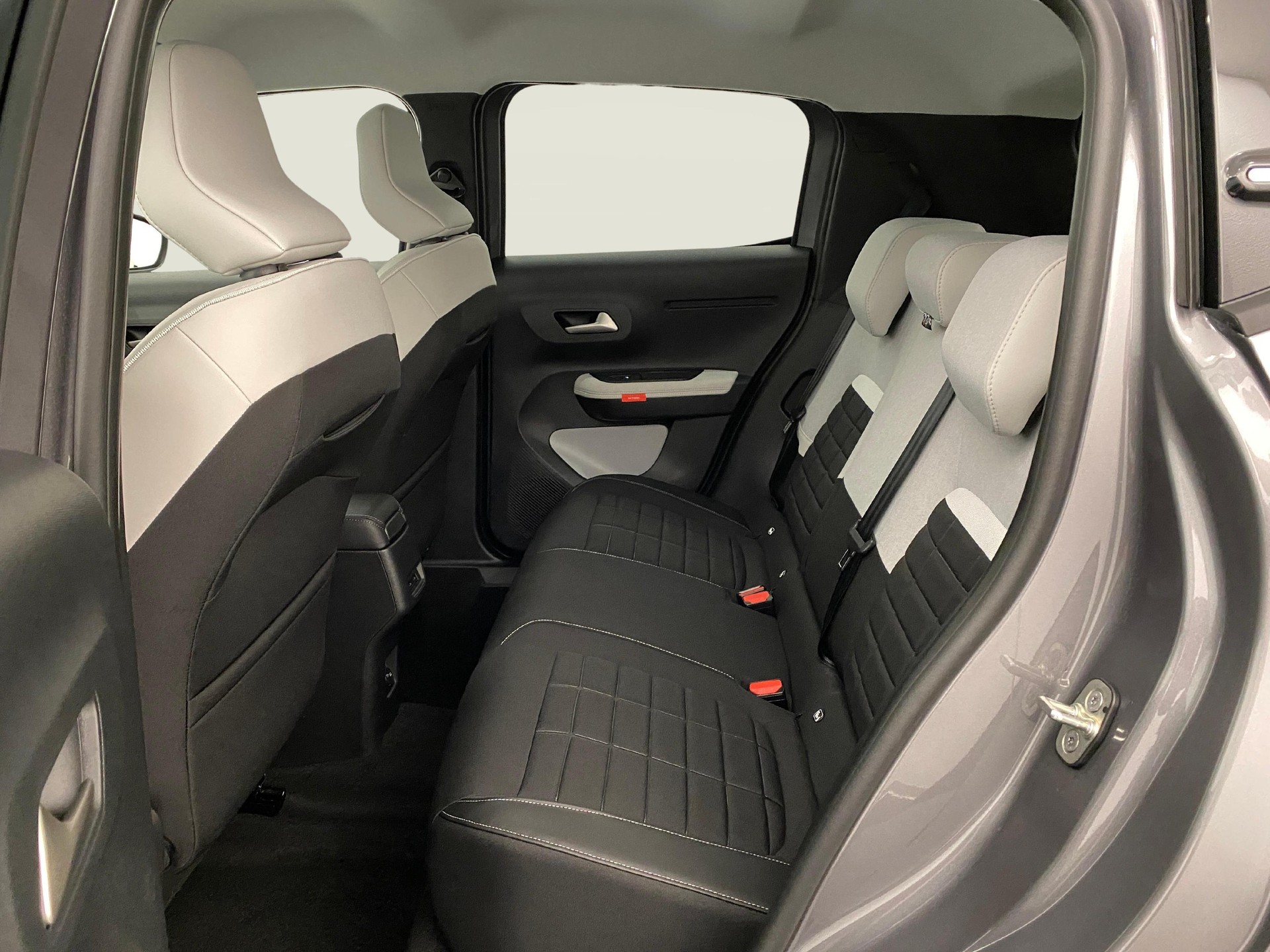 CITROEN C3 1.2 Hybrid Max-image-5