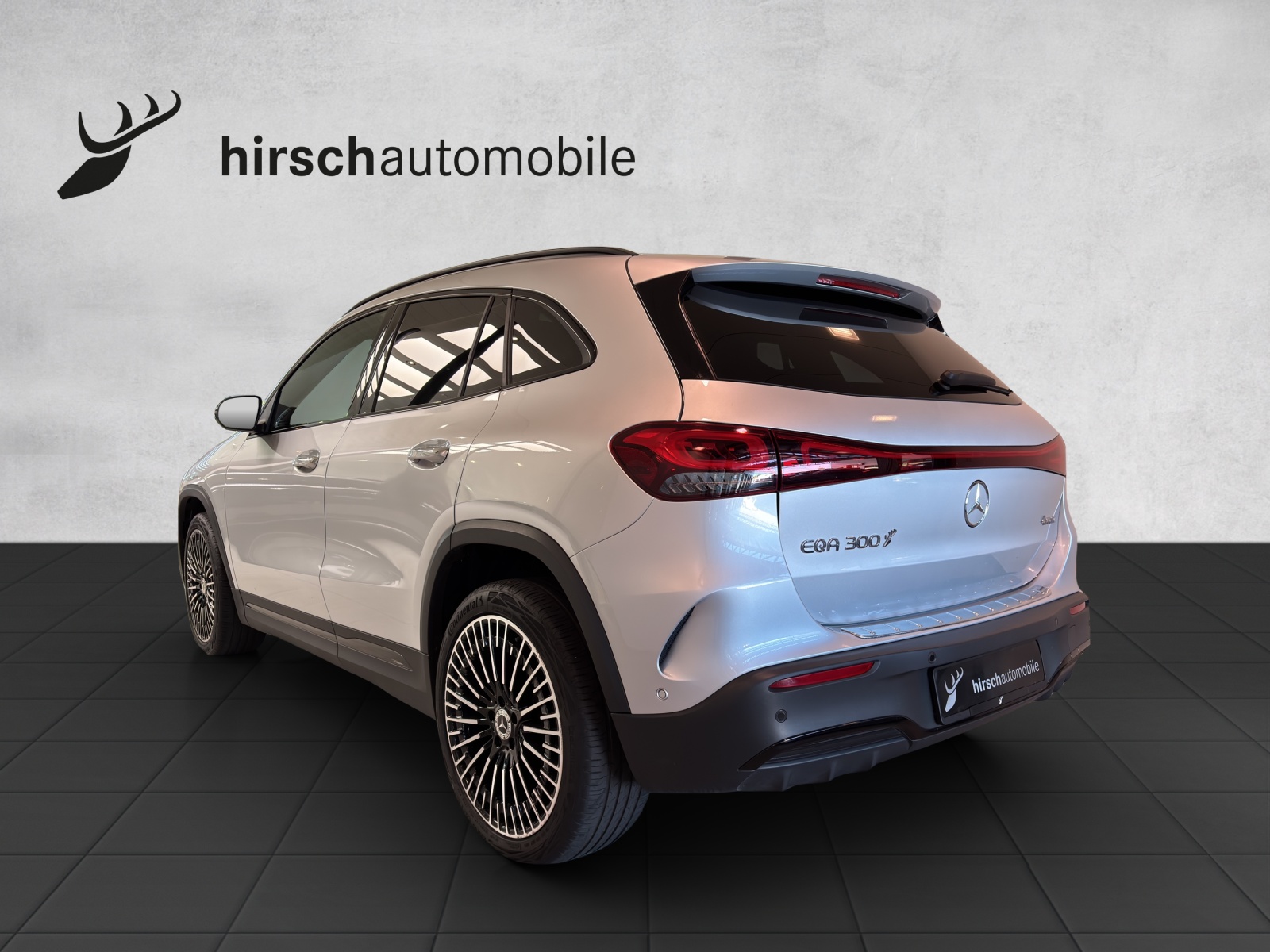 MERCEDES-BENZ EQA 300 4Matic Swiss Star AMG Line-image-1