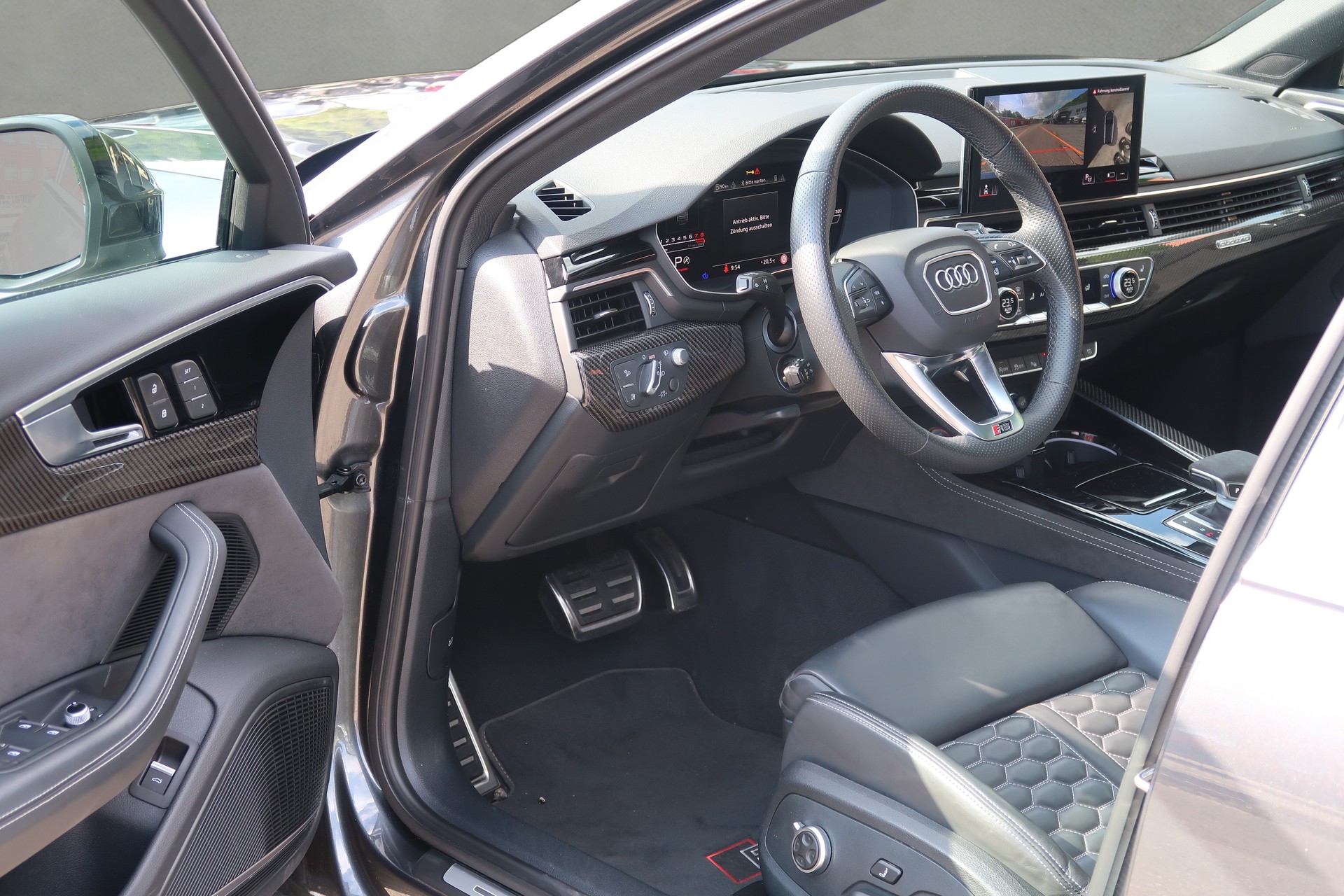 AUDI RS4 Avant quattro tiptronic-image-7