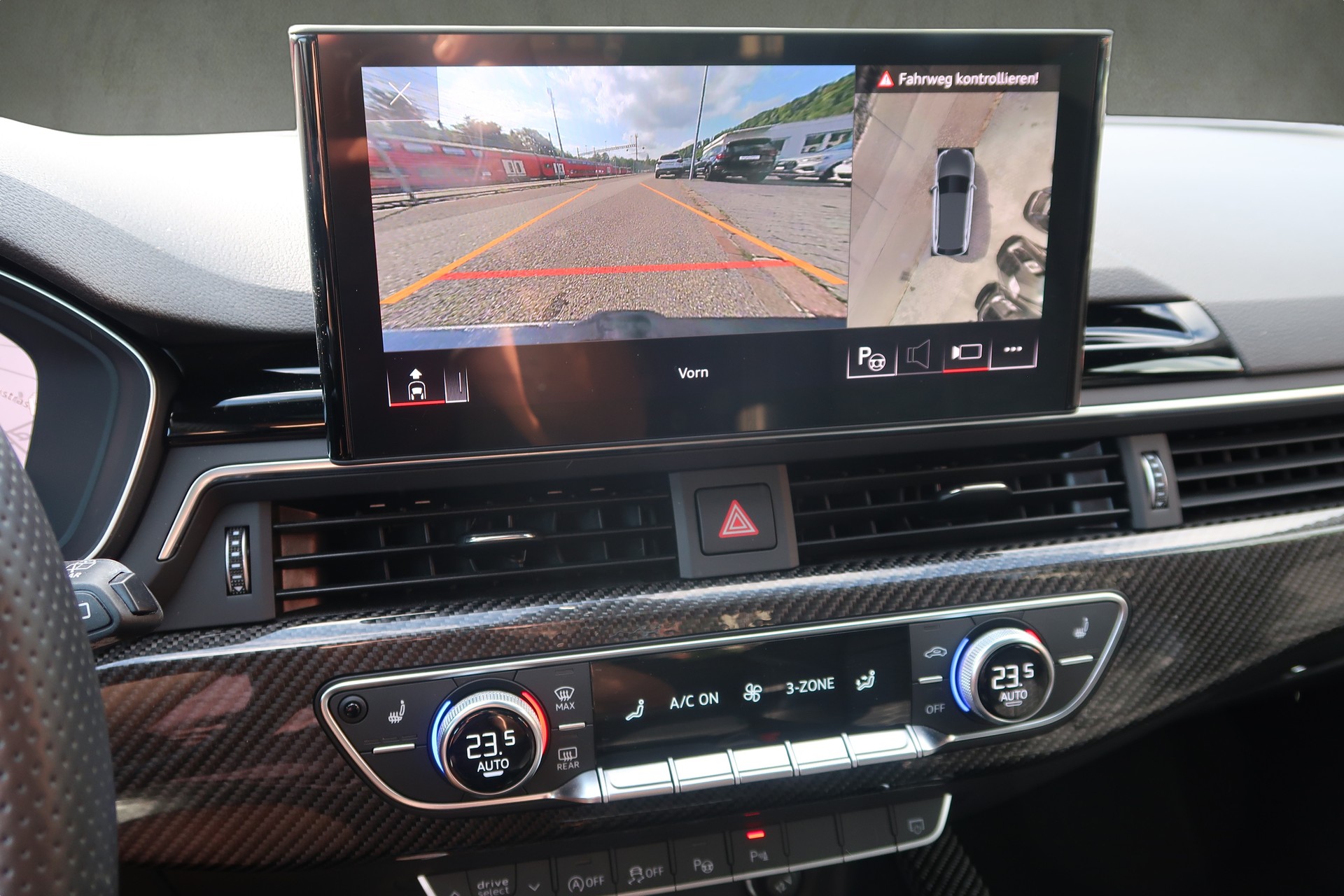 AUDI RS4 Avant quattro tiptronic-image-12