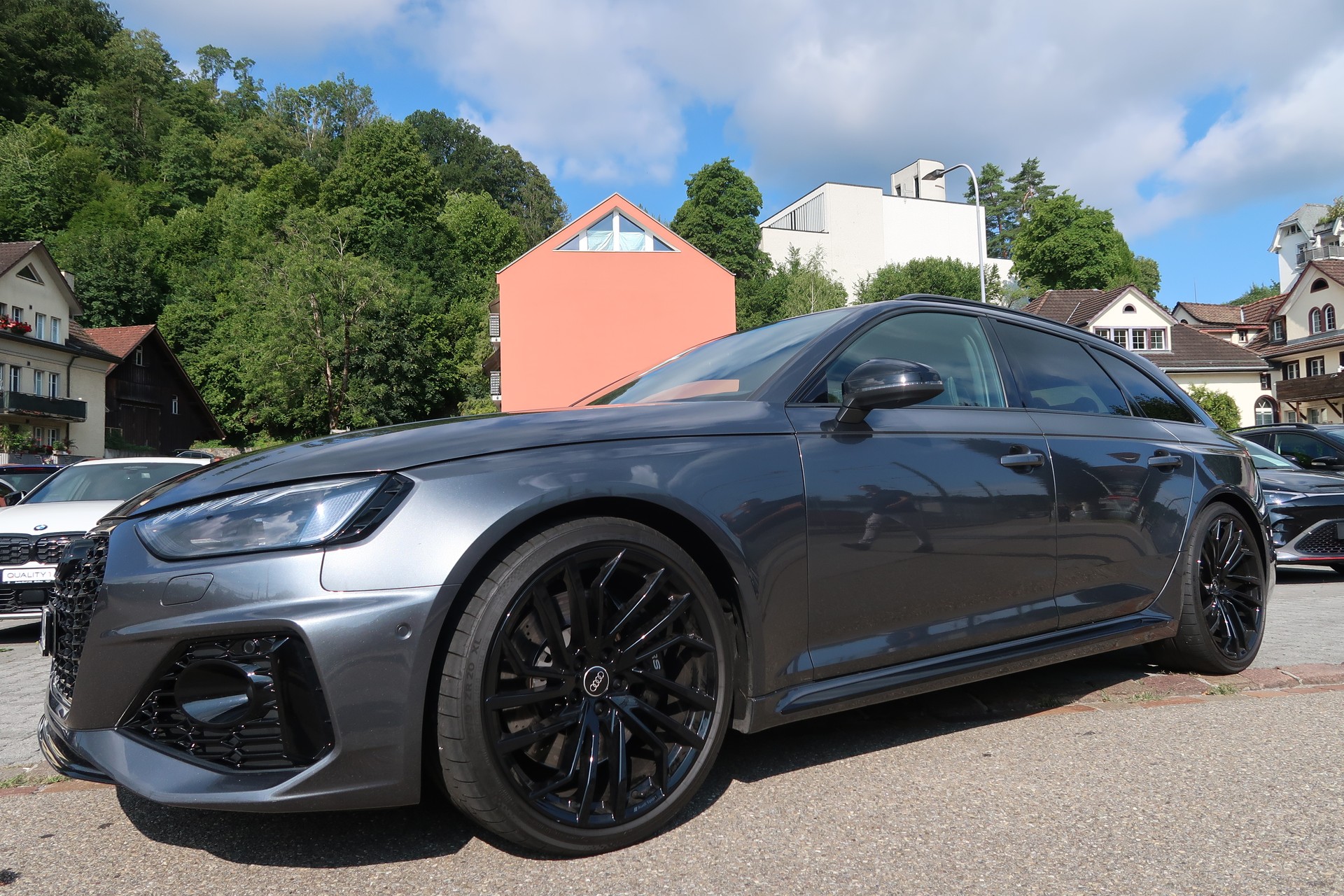 AUDI RS4 Avant quattro tiptronic
