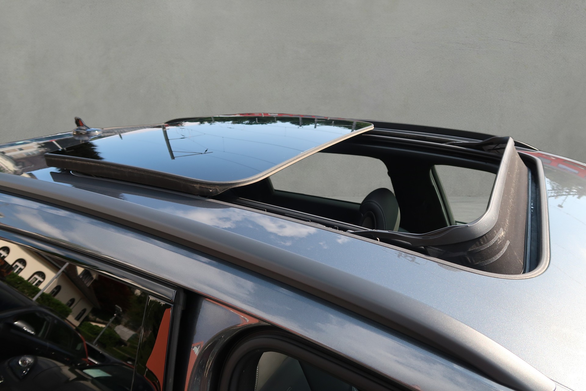 AUDI RS4 Avant quattro tiptronic-image-21