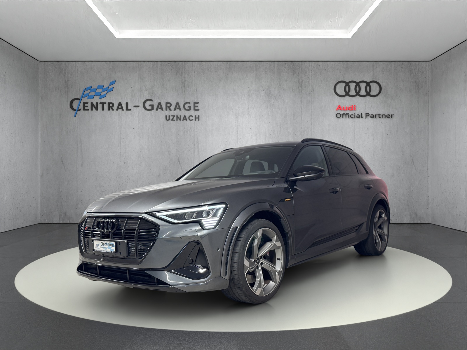 AUDI e-tron S quattro-image-0