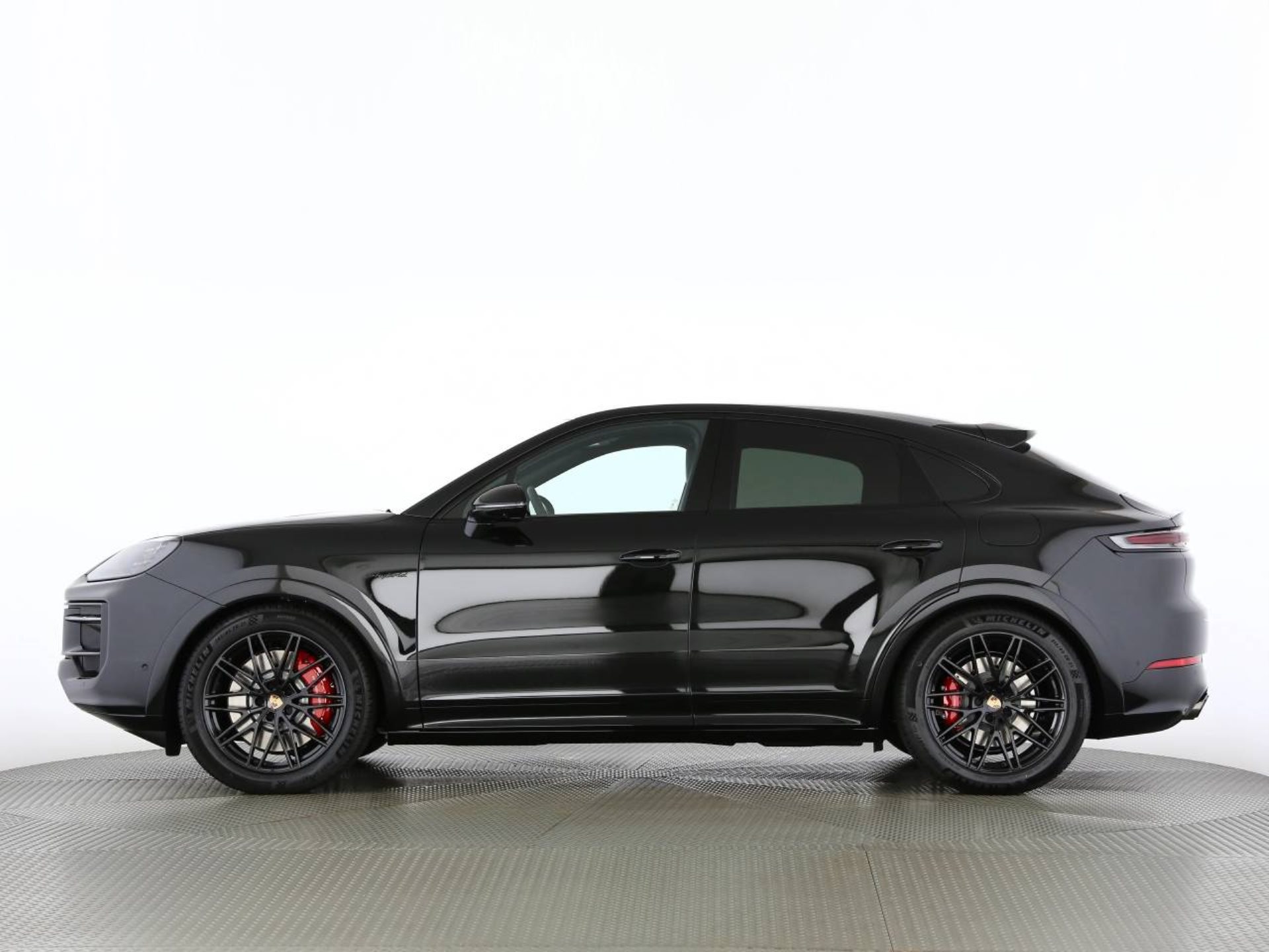 PORSCHE Cayenne S E-Hybrid Coupé Black Edition-image-14