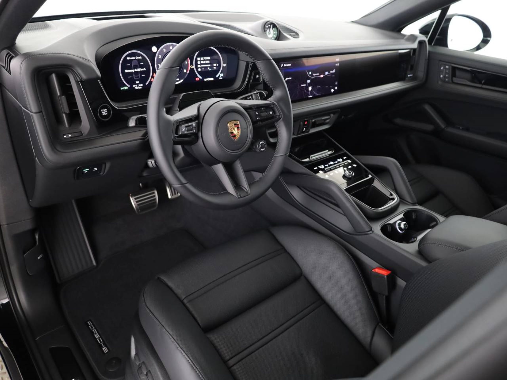 PORSCHE Cayenne S E-Hybrid Coupé Black Edition-showroom-element-3