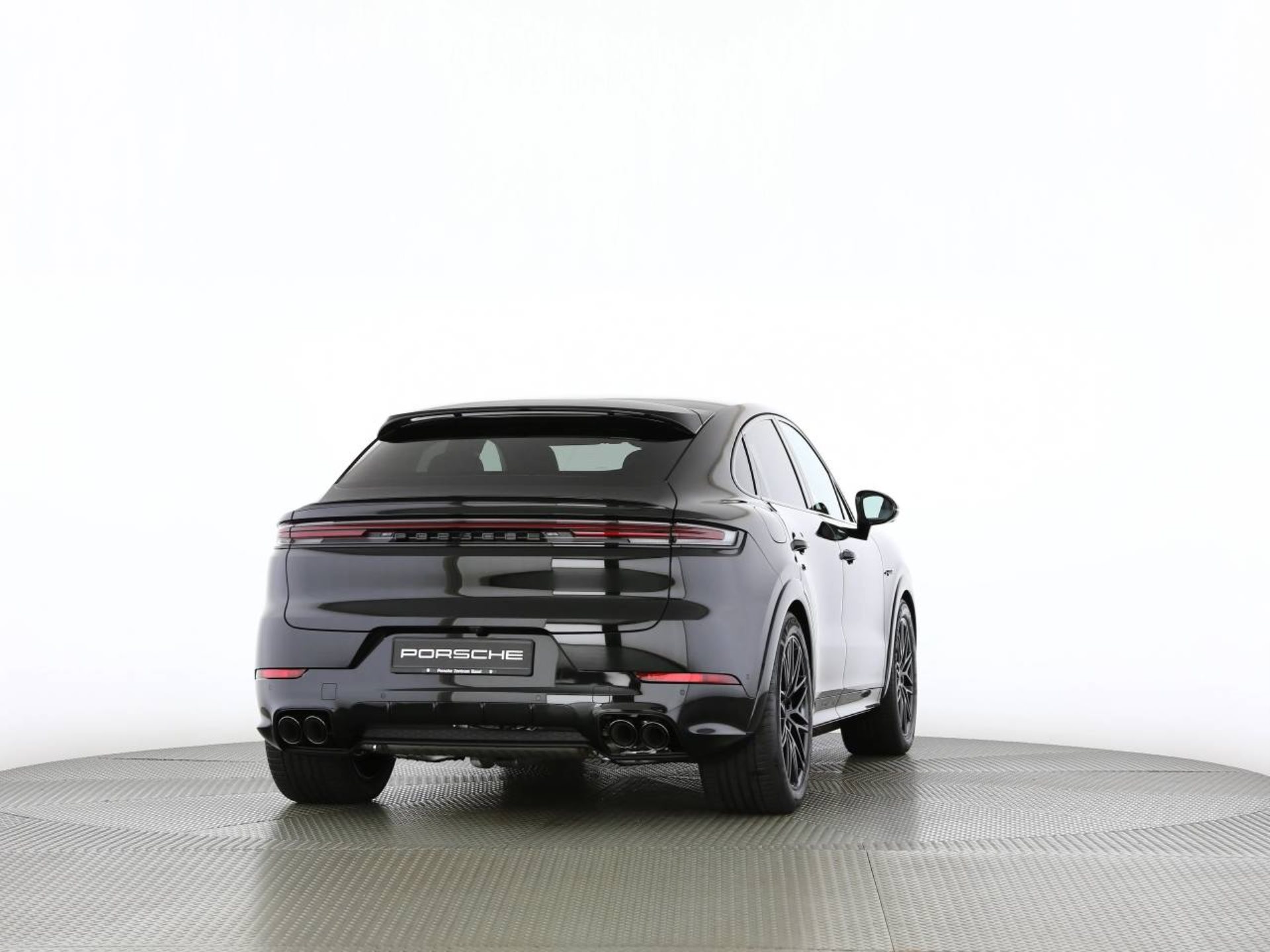 PORSCHE Cayenne S E-Hybrid Coupé Black Edition-image-18
