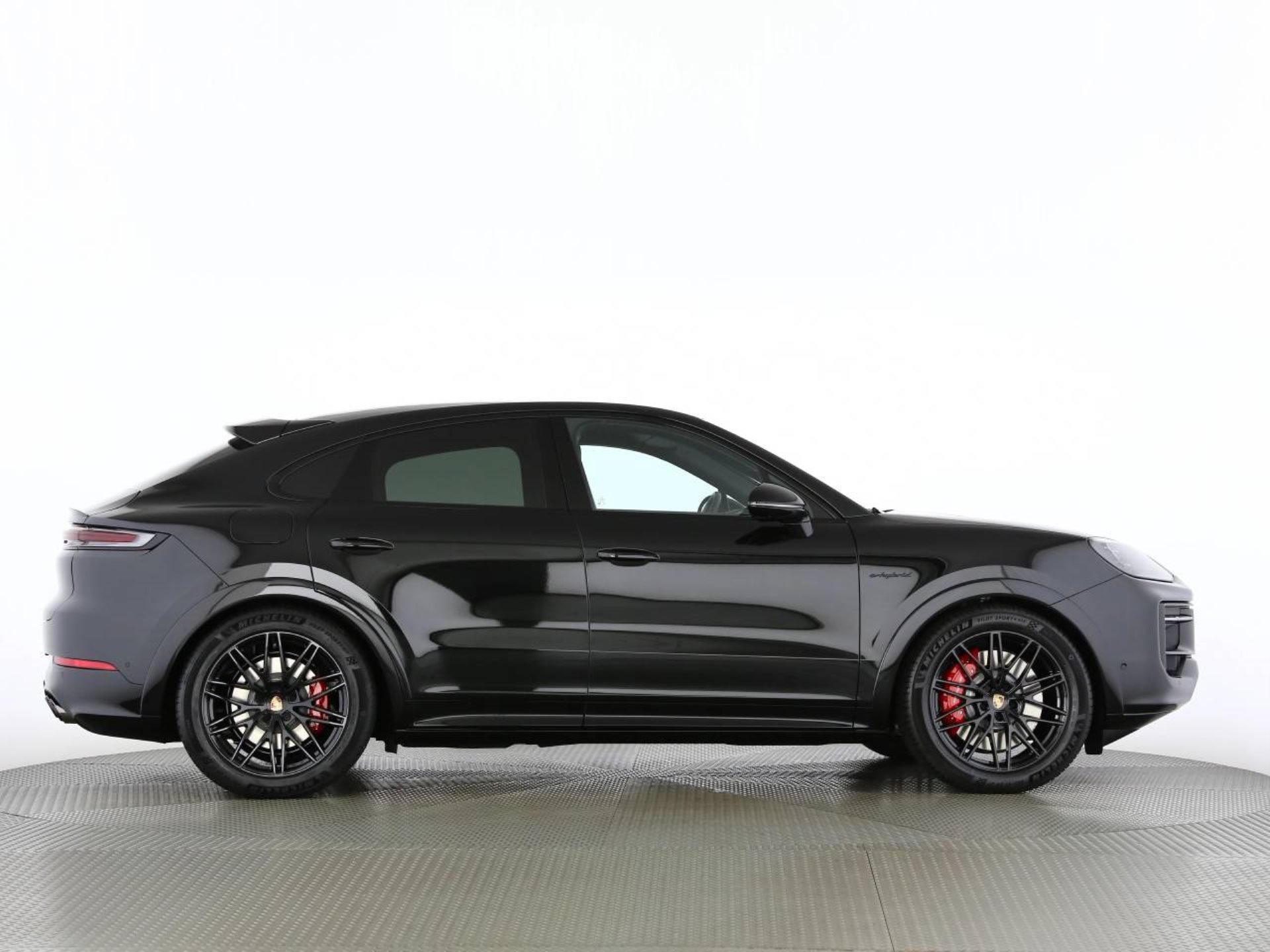 PORSCHE Cayenne S E-Hybrid Coupé Black Edition-image-22