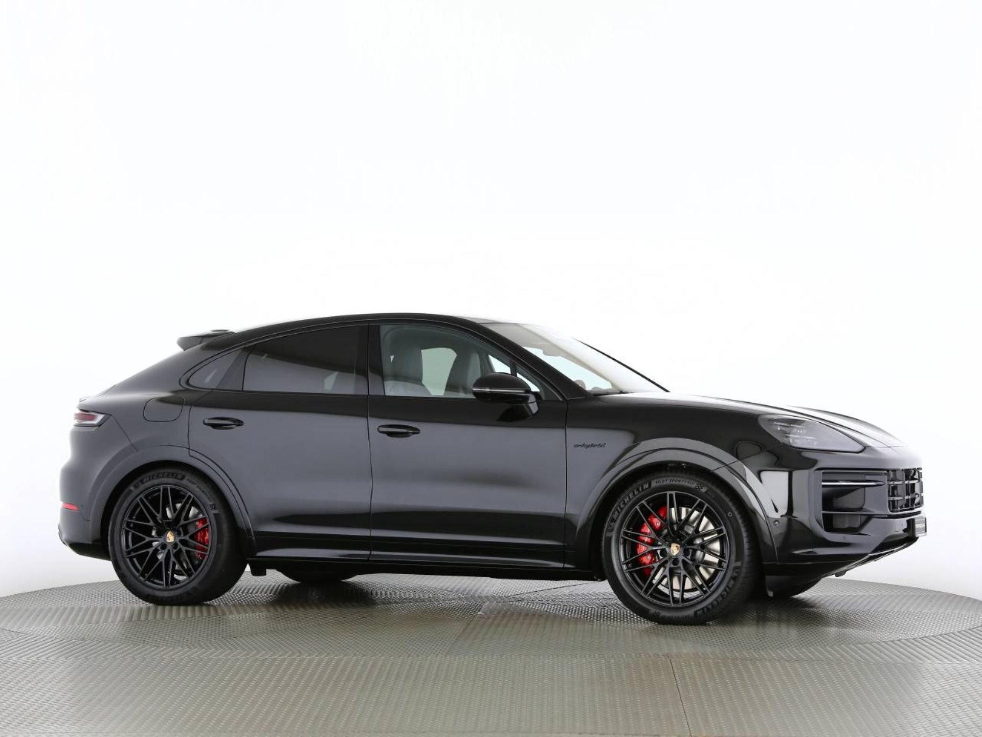 PORSCHE Cayenne S E-Hybrid Coupé Black Edition-image-29