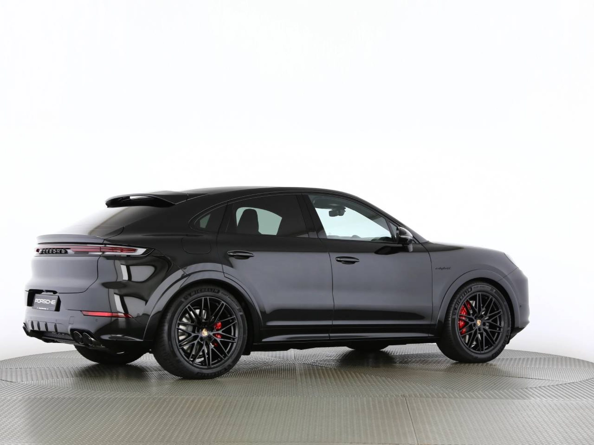 PORSCHE Cayenne S E-Hybrid Coupé Black Edition-image-21