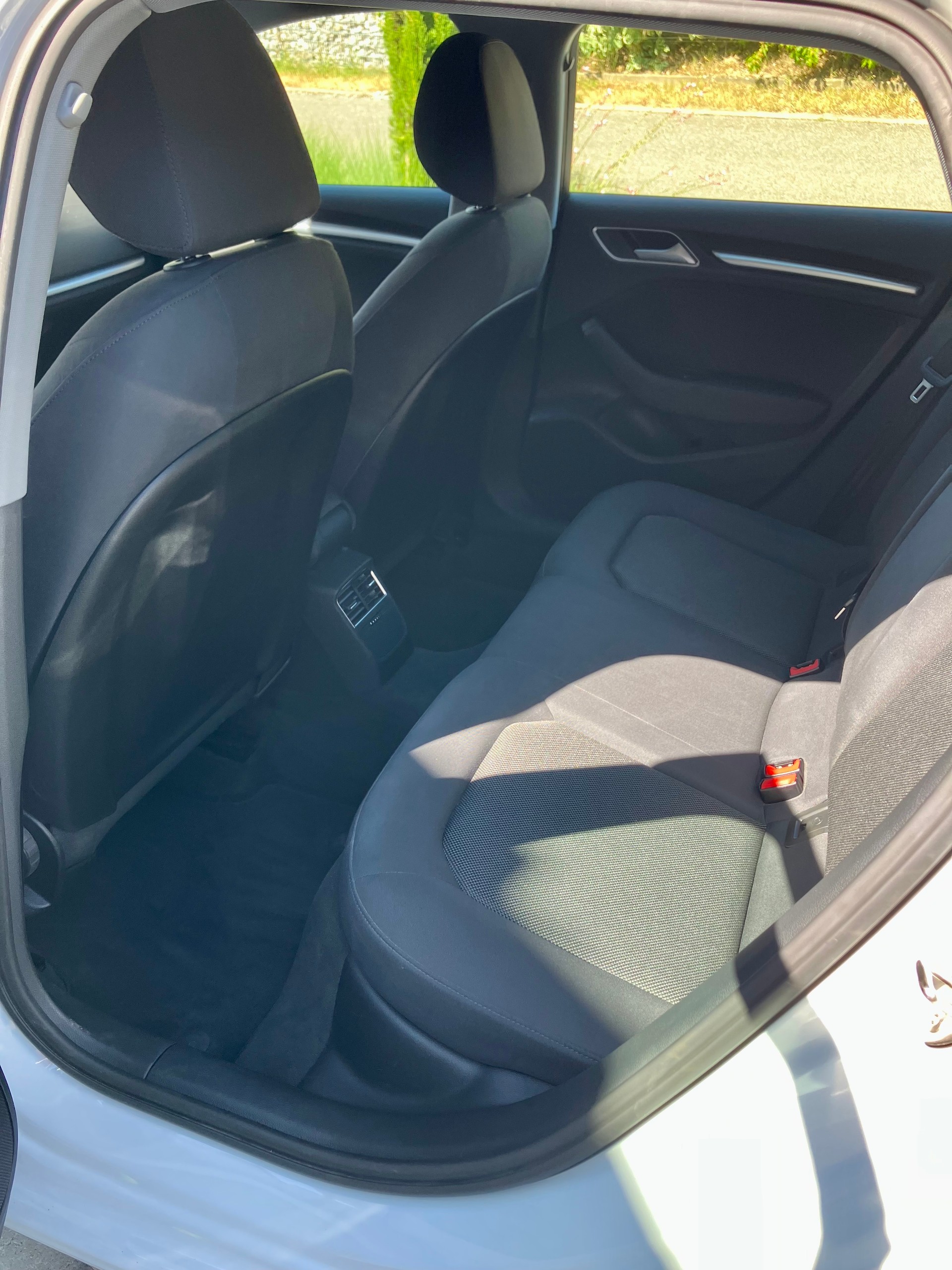 AUDI 1.4 T FSI S-Tronic-image-17