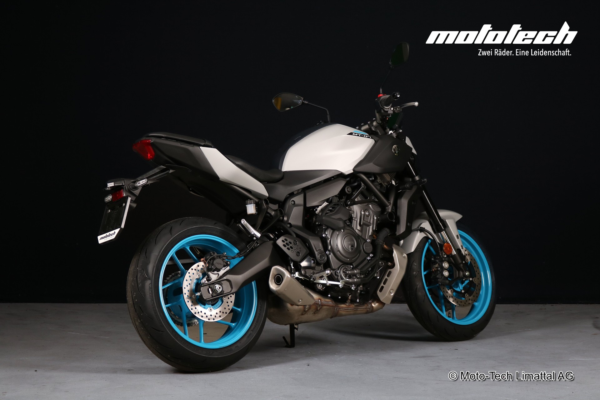 YAMAHA MT-07 Y-AMT-showroom-element-2
