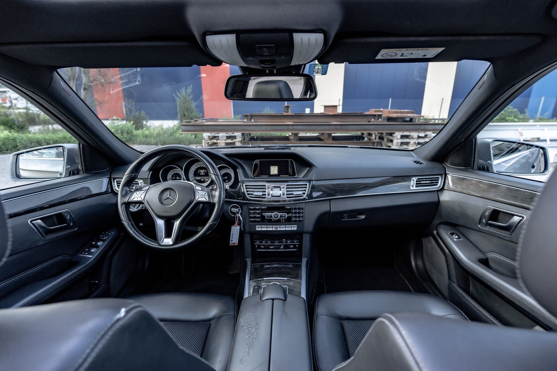 MERCEDES-BENZ E 220 CDI Avantgarde 7G-Tronic * AB MFK * TECHNISCH EINWANDNFREI *-image-10