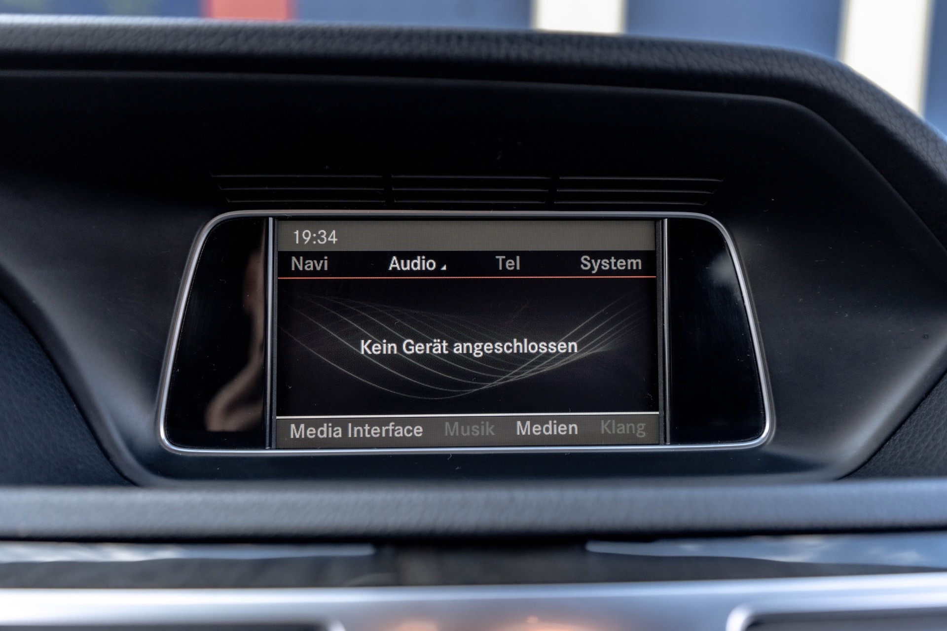 MERCEDES-BENZ E 220 CDI Avantgarde 7G-Tronic * AB MFK * TECHNISCH EINWANDNFREI *-image-20