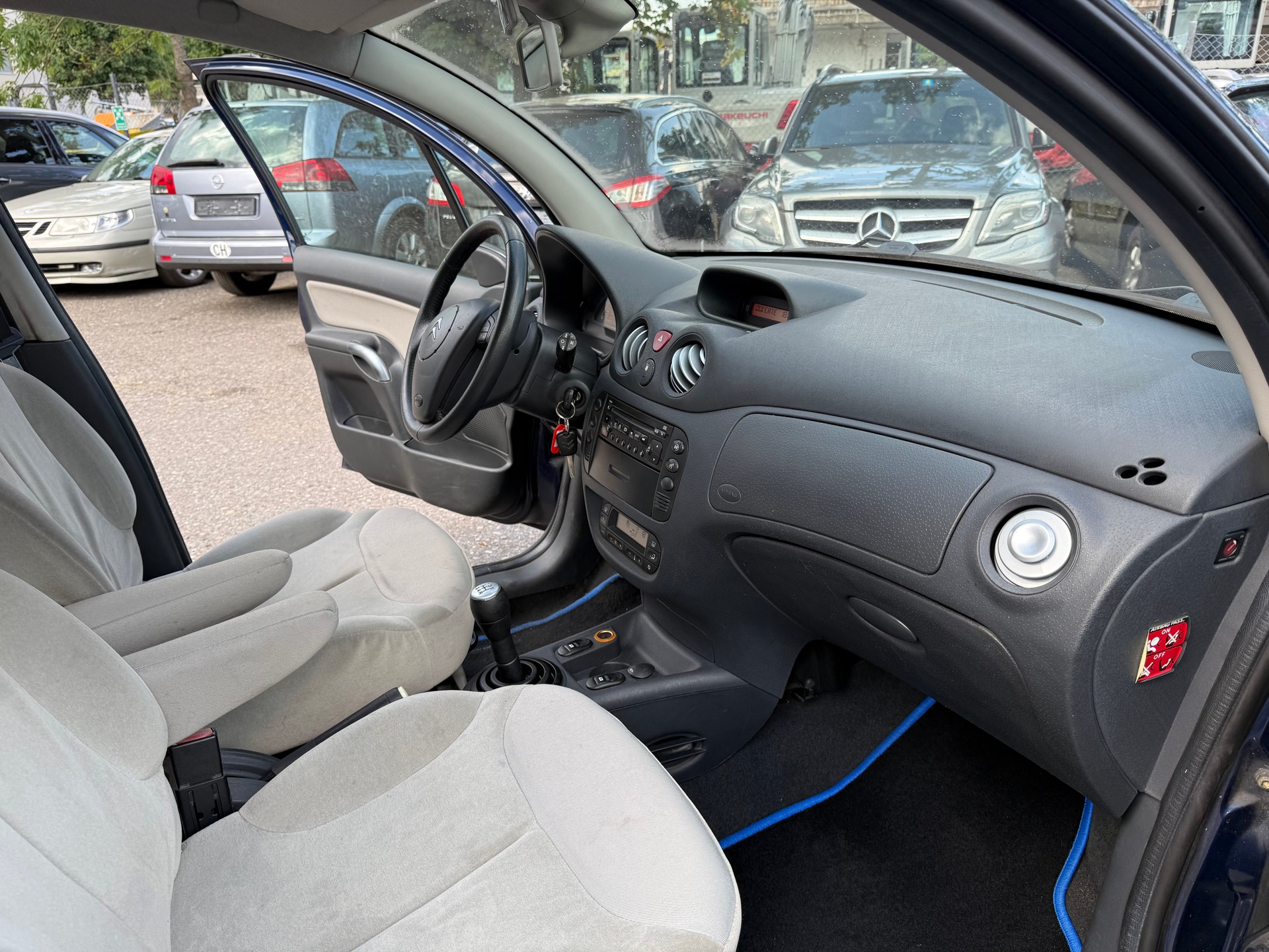 CITROEN C3 1.4i Exclusive-image-7