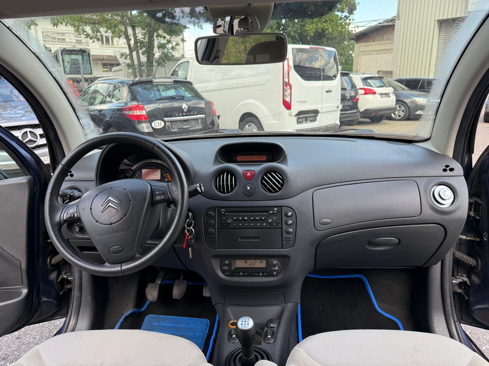CITROEN C3 1.4i Exclusive-image-6