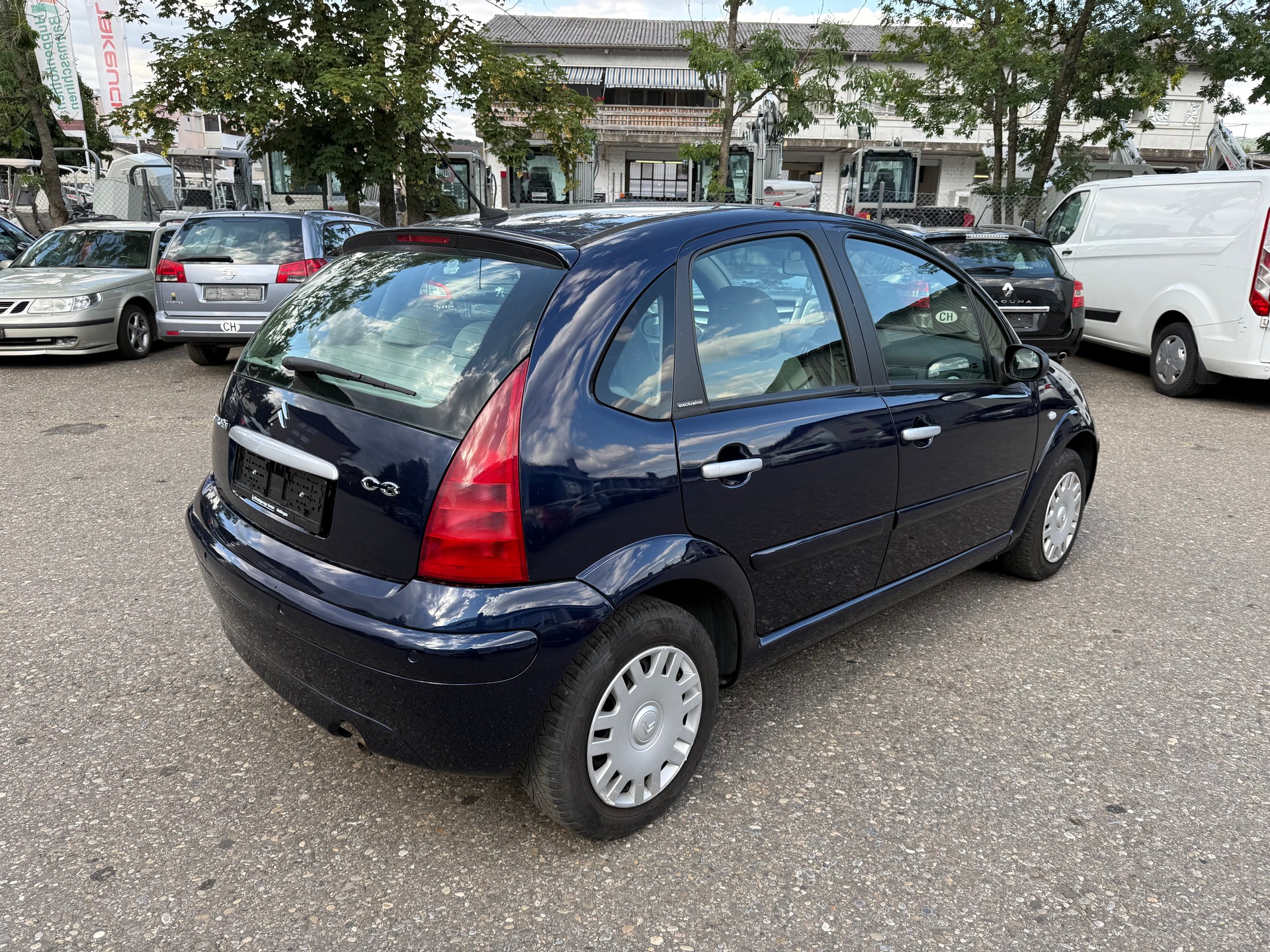 CITROEN C3 1.4i Exclusive-image-2