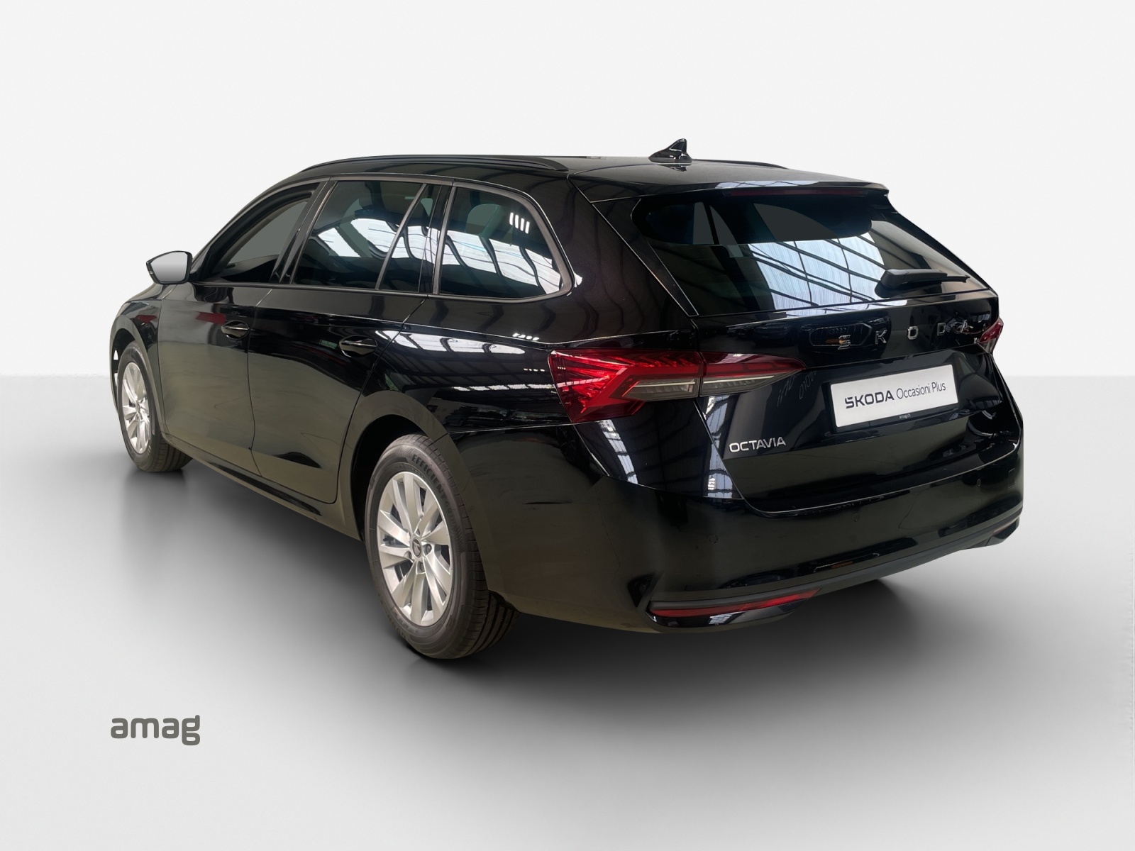 SKODA Octavia Combi 1.5 TSI mHEV DSG Dynamic-image-2