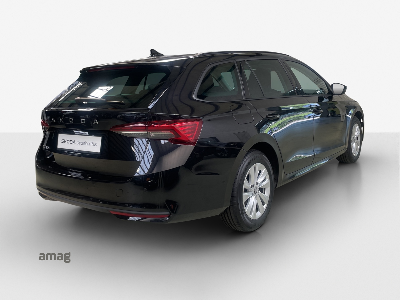 SKODA Octavia Combi 1.5 TSI mHEV DSG Dynamic-image-4