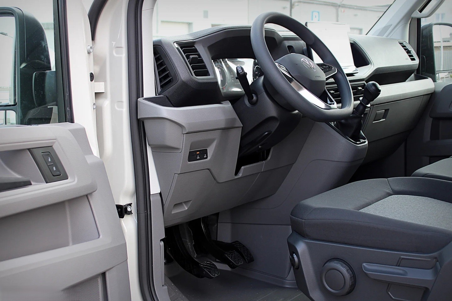 VW Crafter 35 2.0 TDI L3 DoKa-image-4