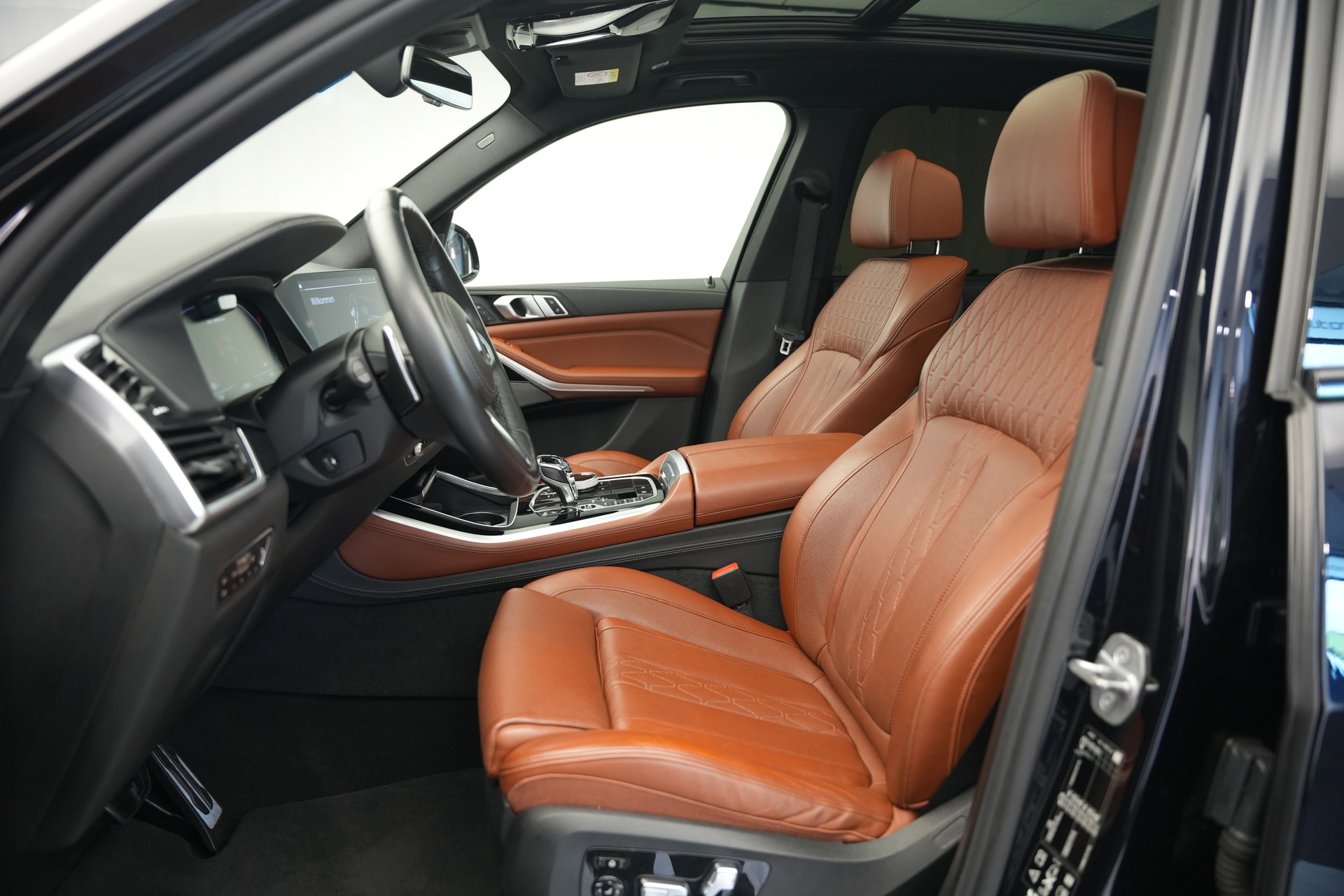 BMW X5 xDrive M50d Steptronic *CH-Fahrzeug* *Pano* *HuD* *Laser*-image-12