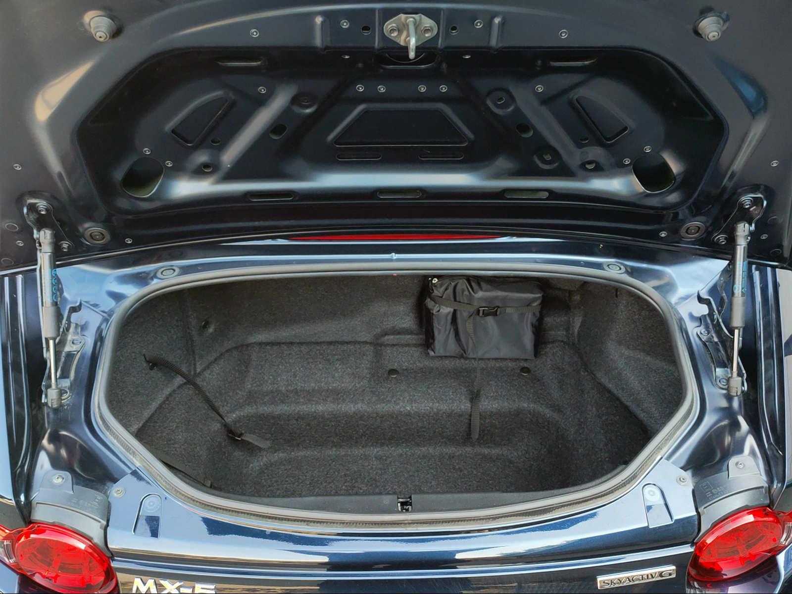 MAZDA MX-5 2.0 Million Stars-image-13