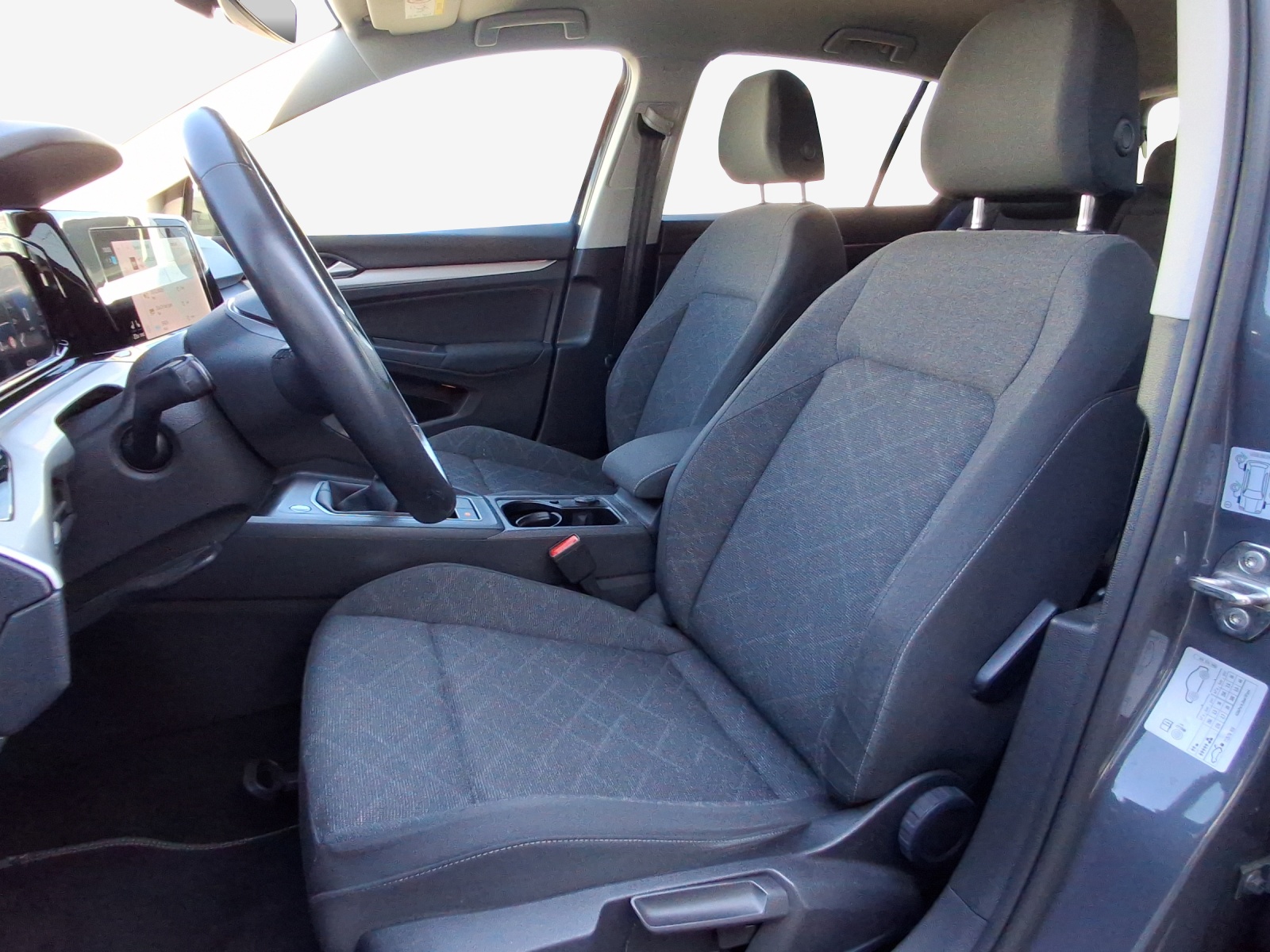 VW Golf 1.5 TSI ACT Life-image-7