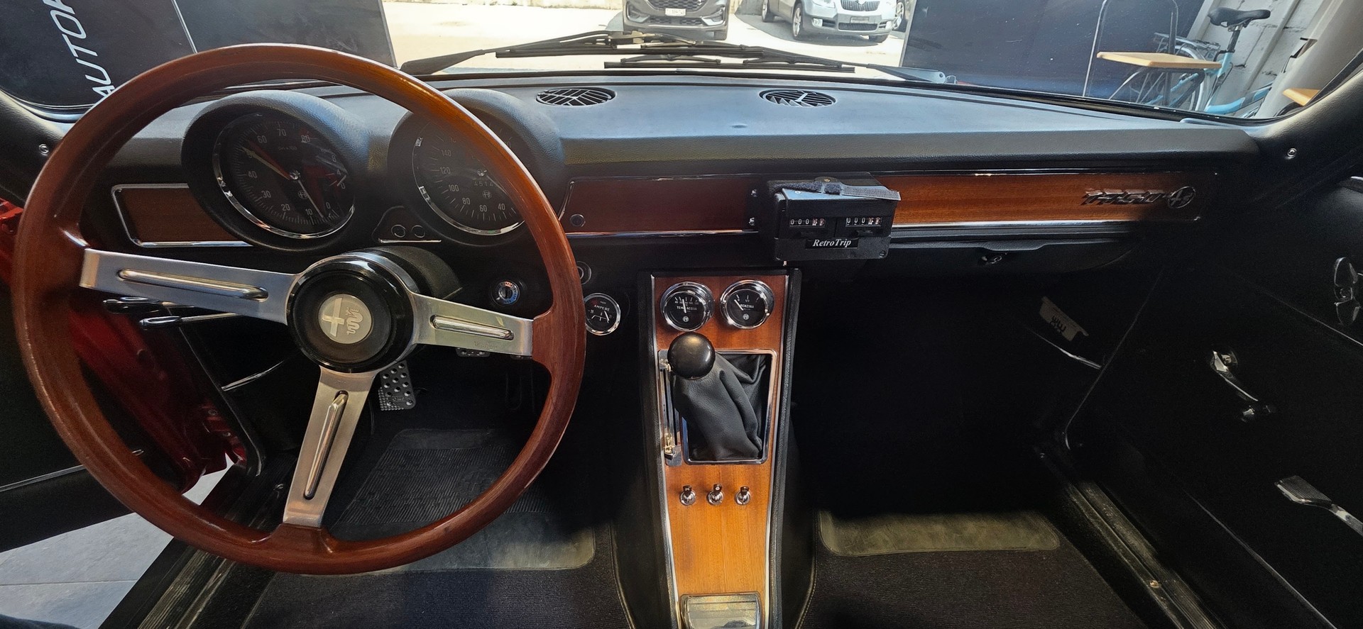 ALFA ROMEO 1750-image-12
